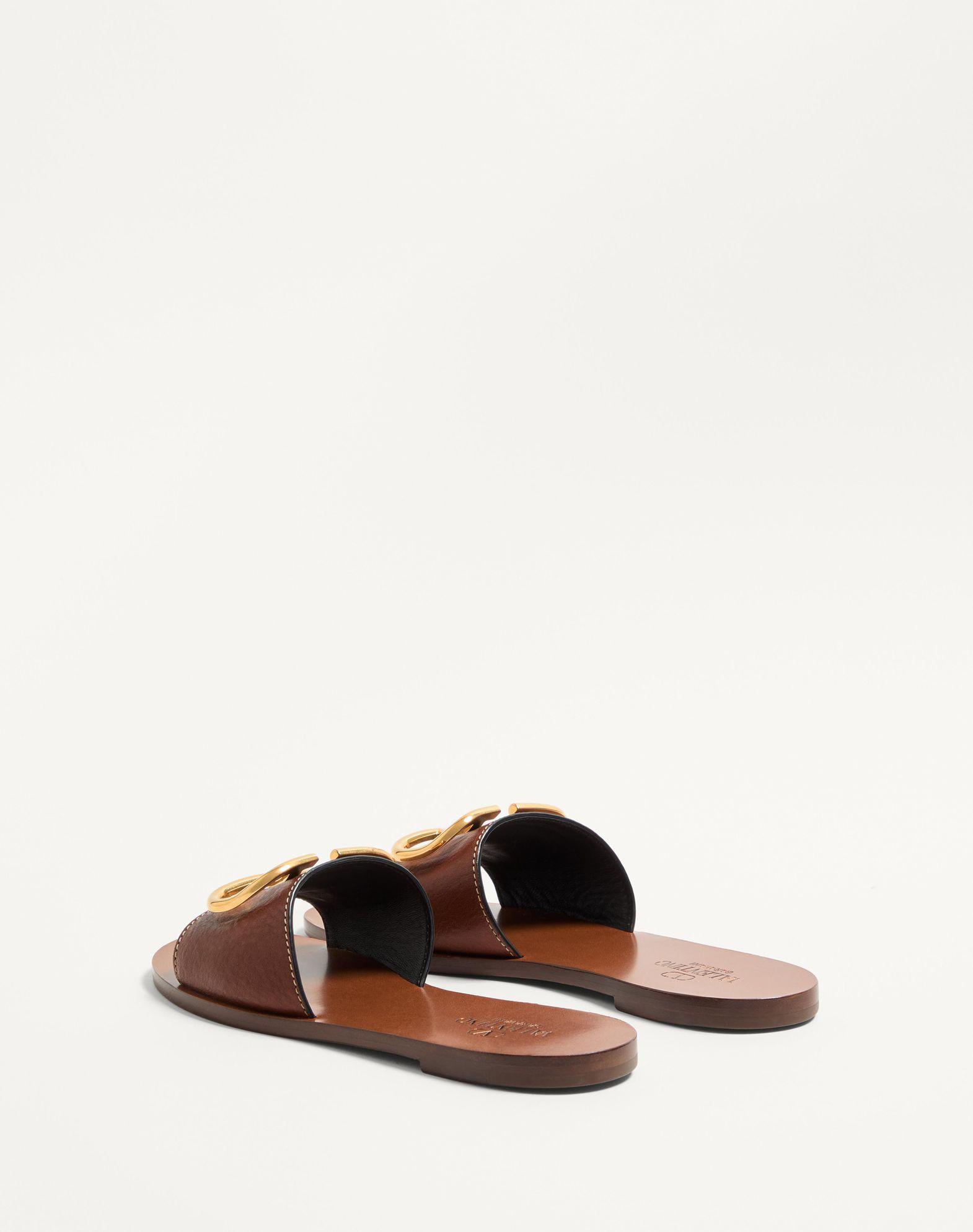 Vlogo Signature Slide Sandal In Grainy Cowhide With Accessory Product Image