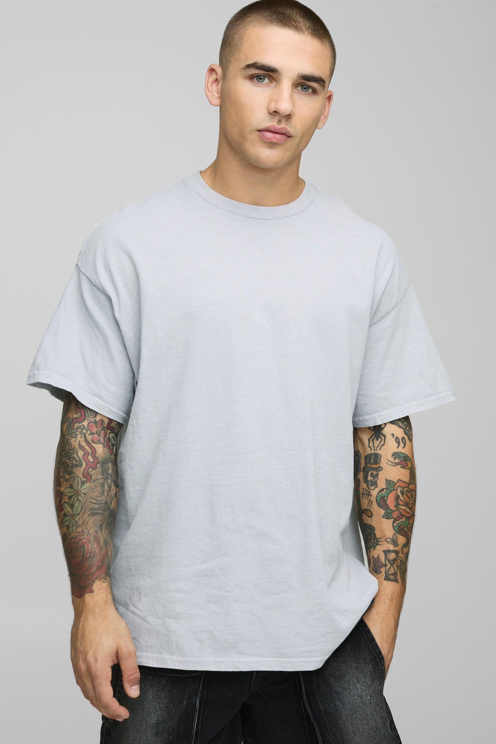 Oversized Washed Renaissance Cross Graphic T-Shirt | boohooMAN USA Product Image