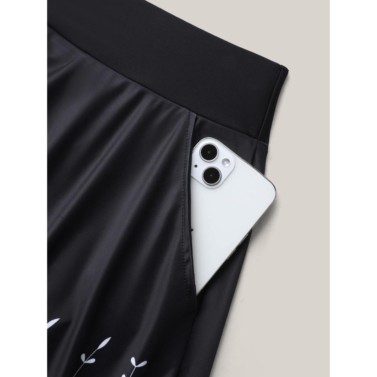 Plus Size Floral Hem Pockets Pleated Swim Bottoms Women's Swimwear Black Beach High stretch Bodycon High Rise Slanted pocket Curve Swim Bottoms BloomChic 12/L Product Image