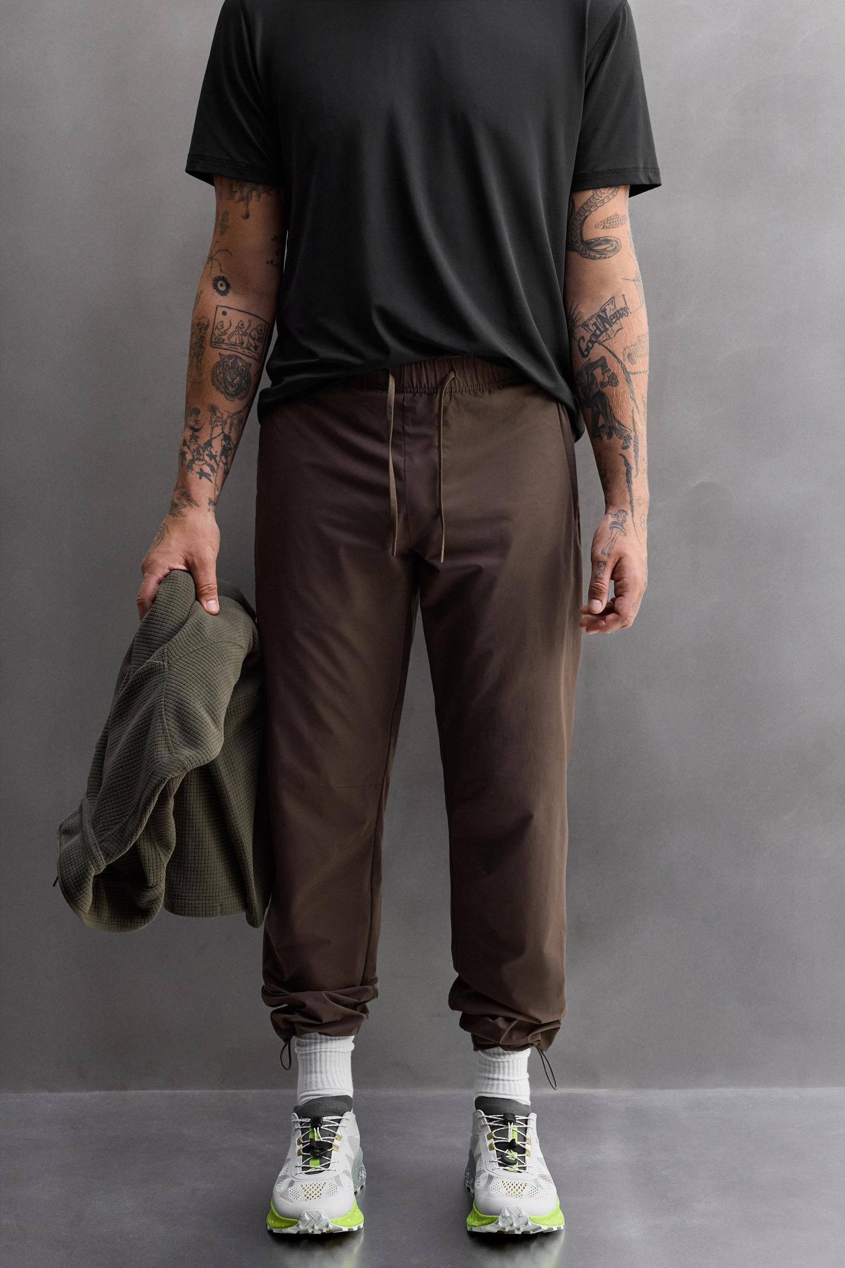 TECHNICAL PANTS Product Image