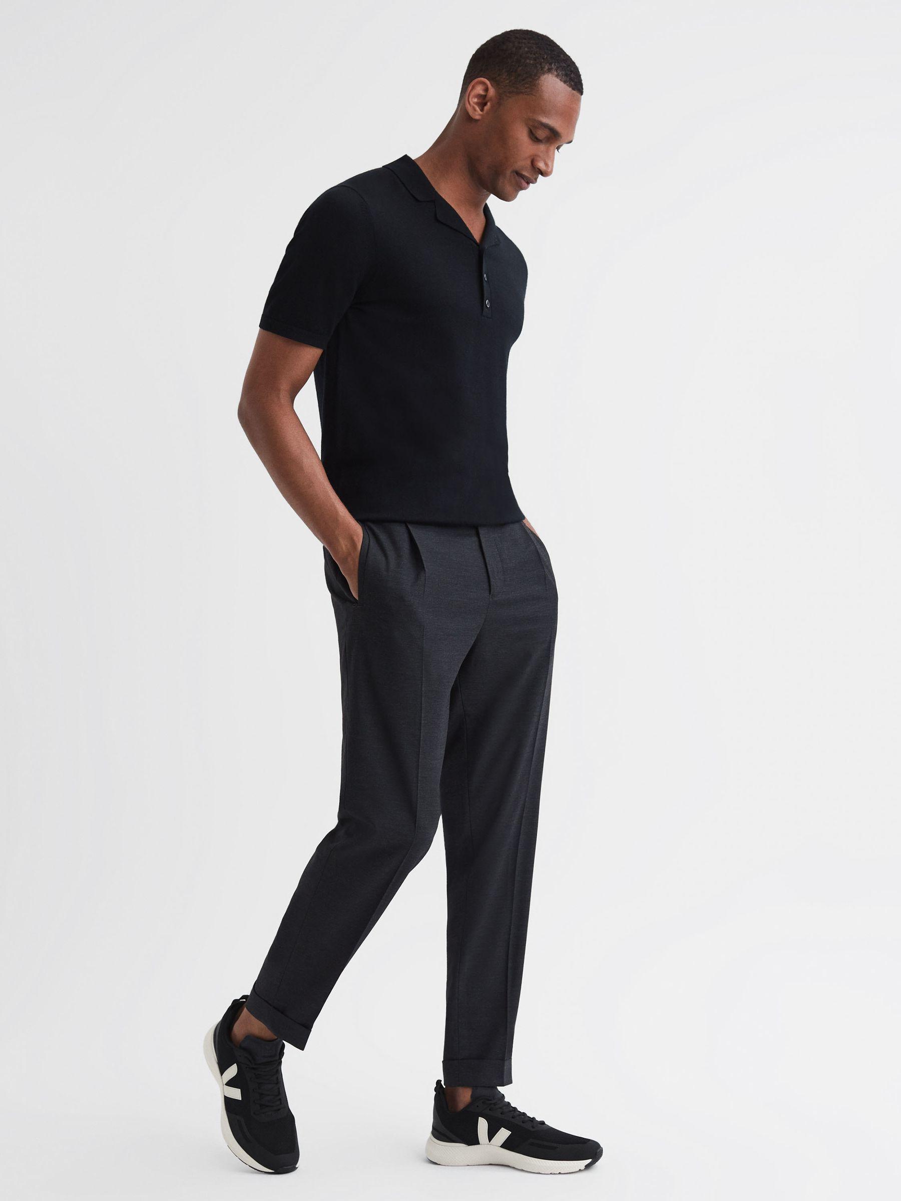 Veja Lightweight Trainers in Cream/Black Product Image