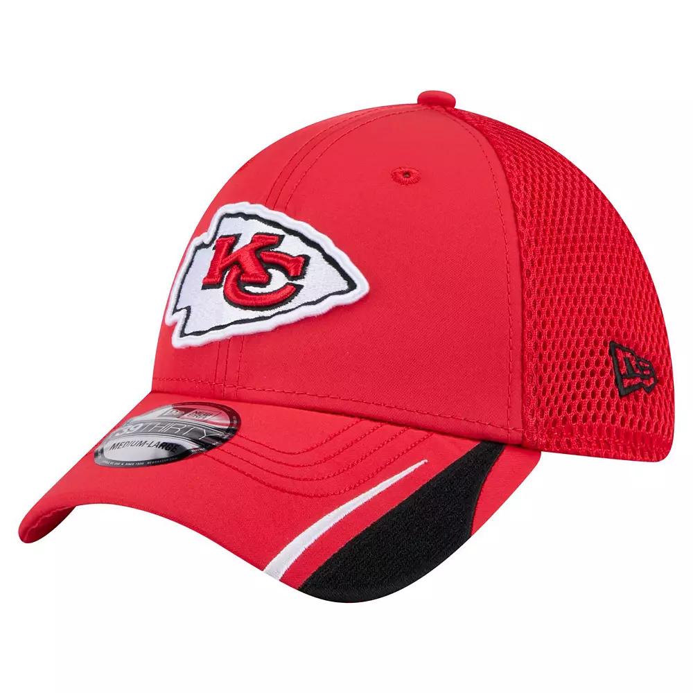 Men's New Era  Red Kansas City Chiefs Game Day Linear 39THIRTY Flex Hat, Size: Medium/Large Product Image