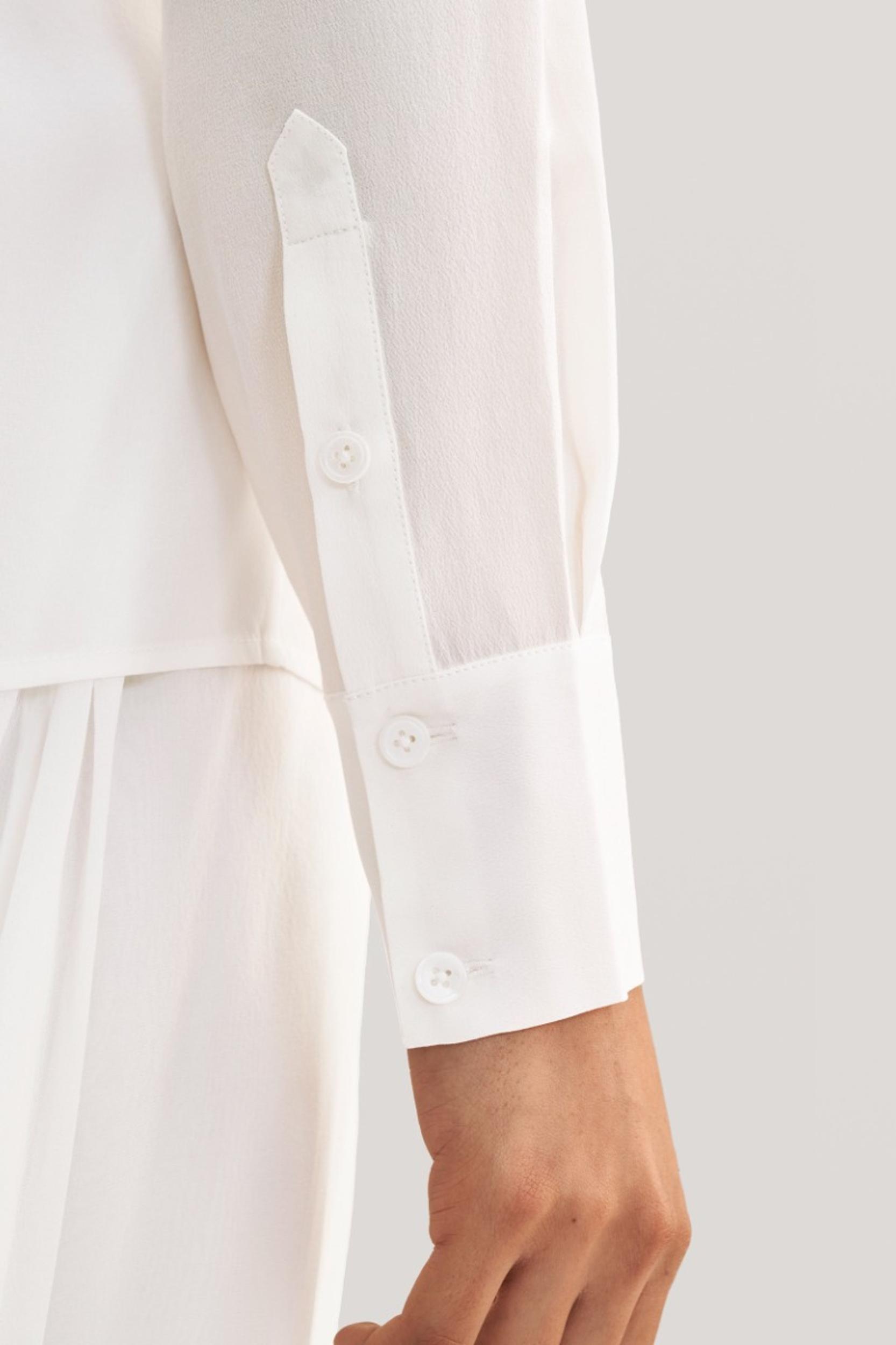 Classic Comfort Silk Shirt Product Image