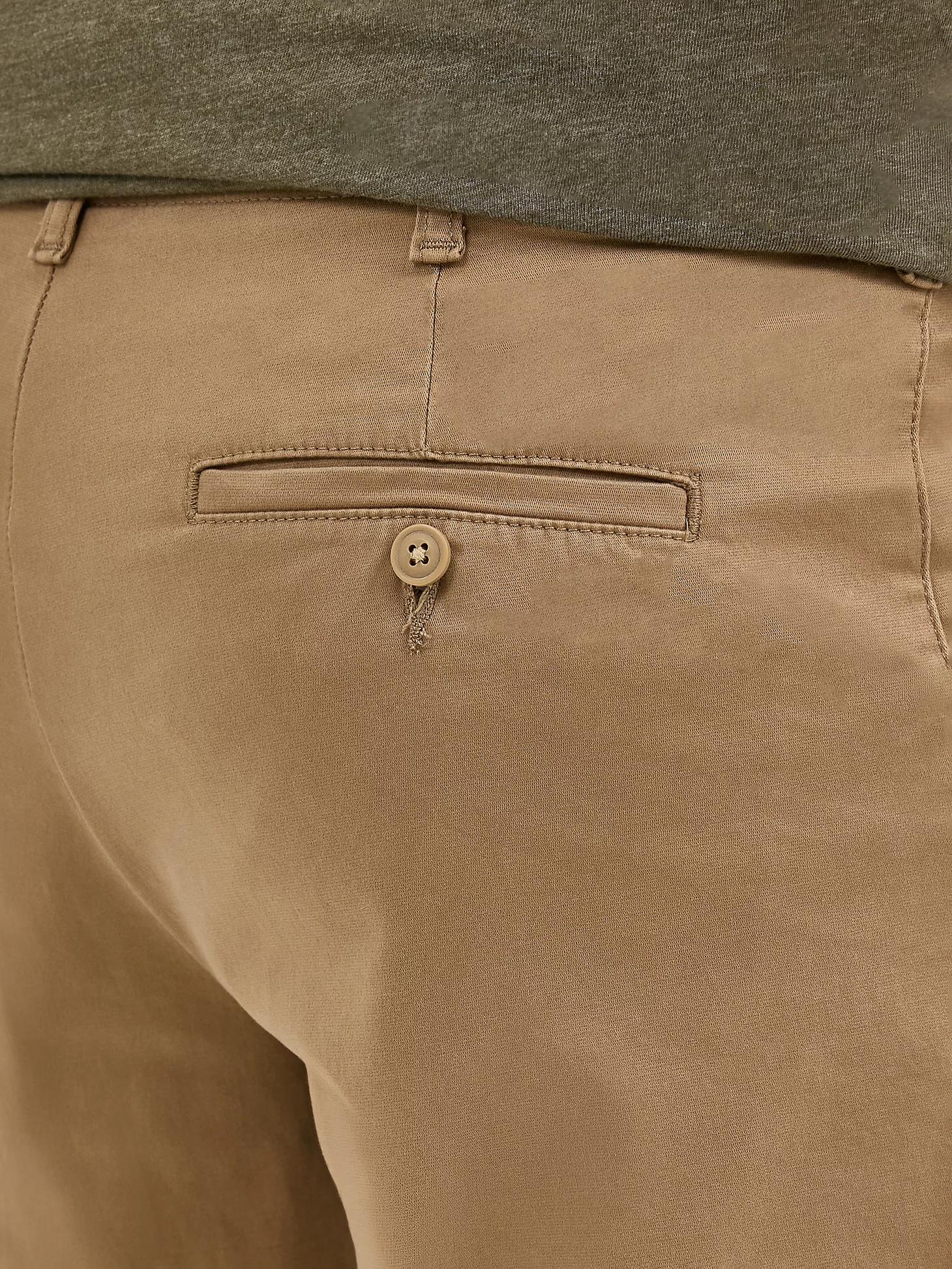 Men’s Extreme Motion Short | Khaki Cargo Shorts| Lee® Product Image