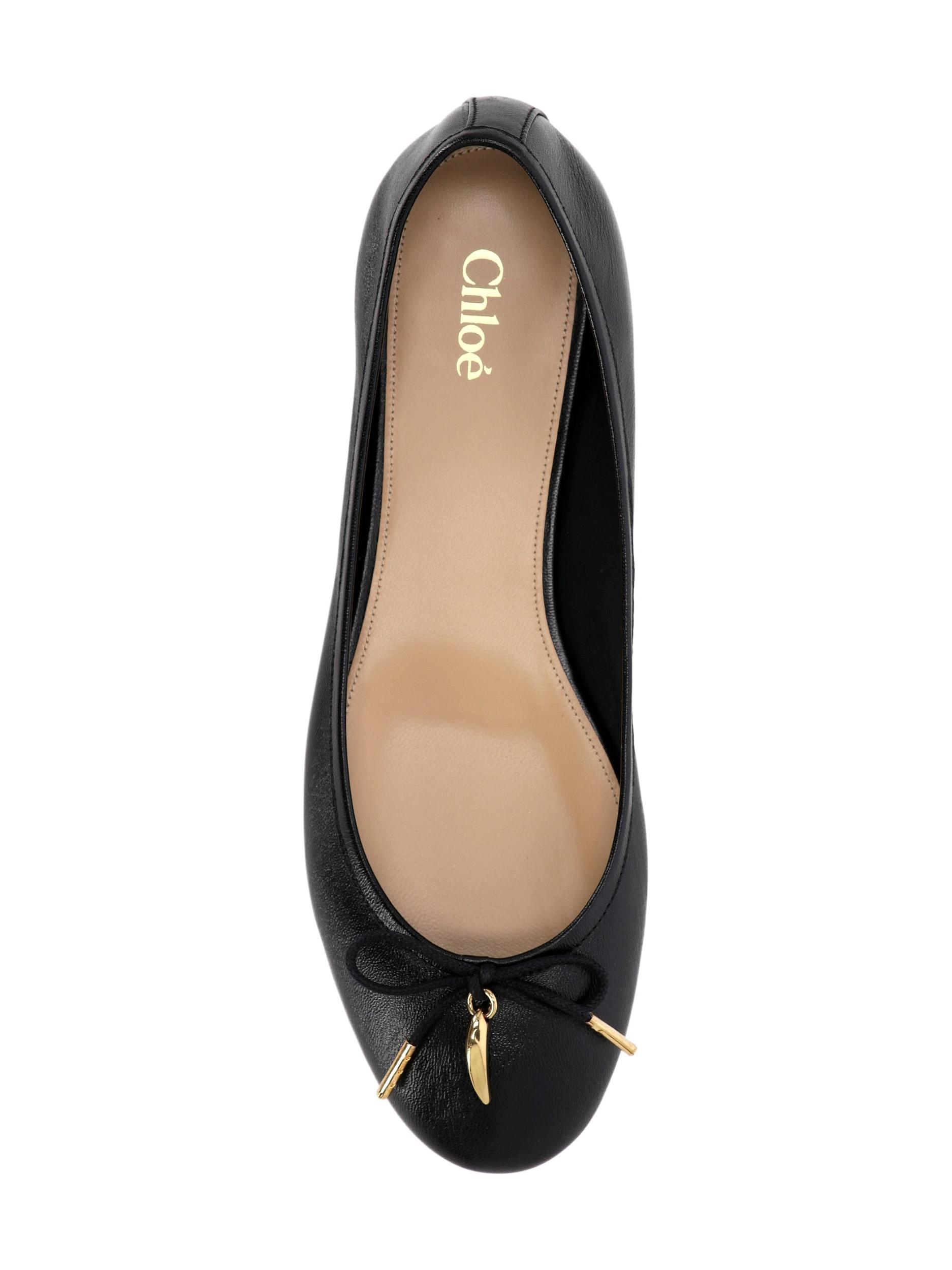 CHLOÉ Bow Detail Round Toe Flat Sole Ballerina Shoes In Black Product Image