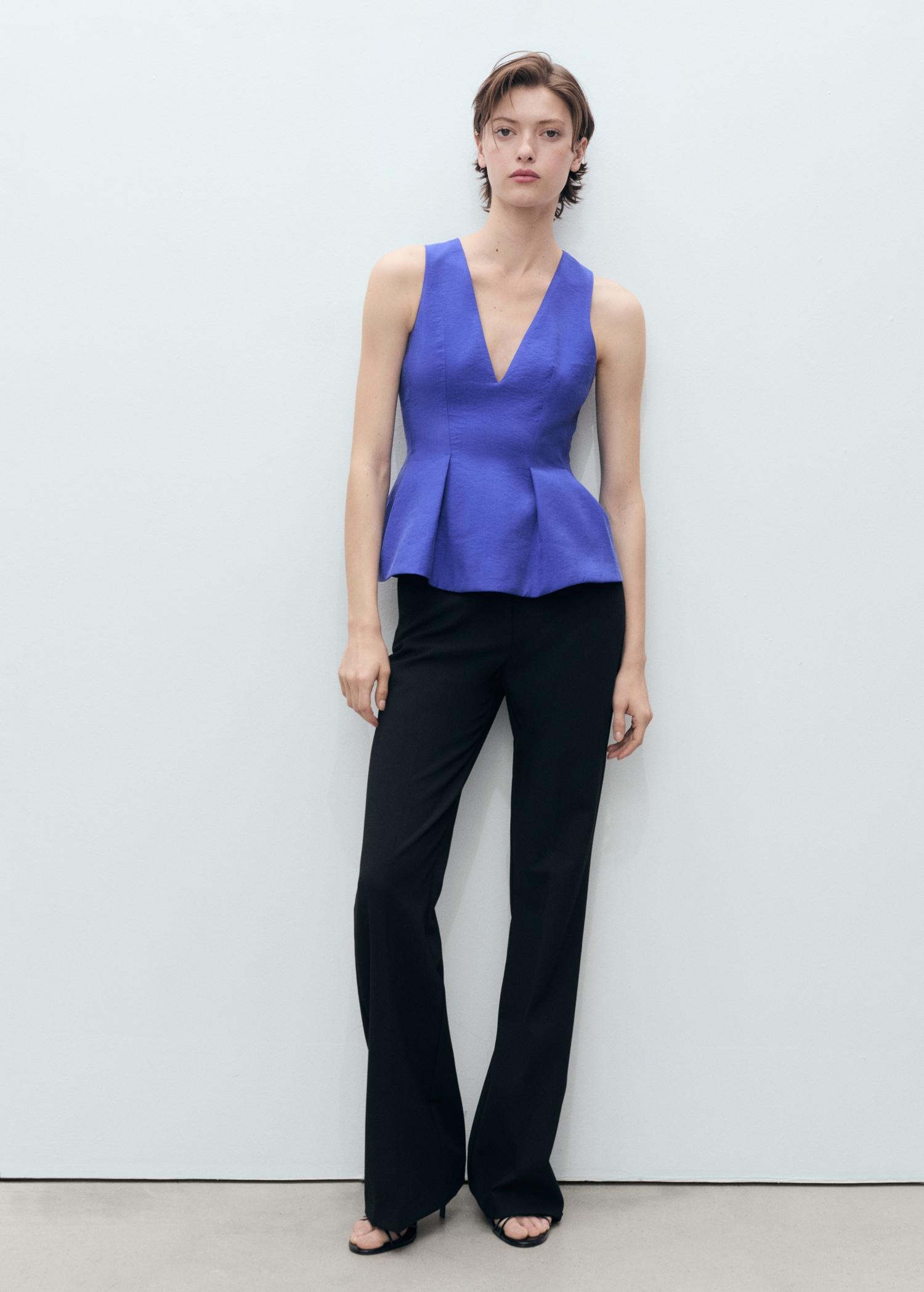 Modal V-neck top - Women | MANGO USA Product Image