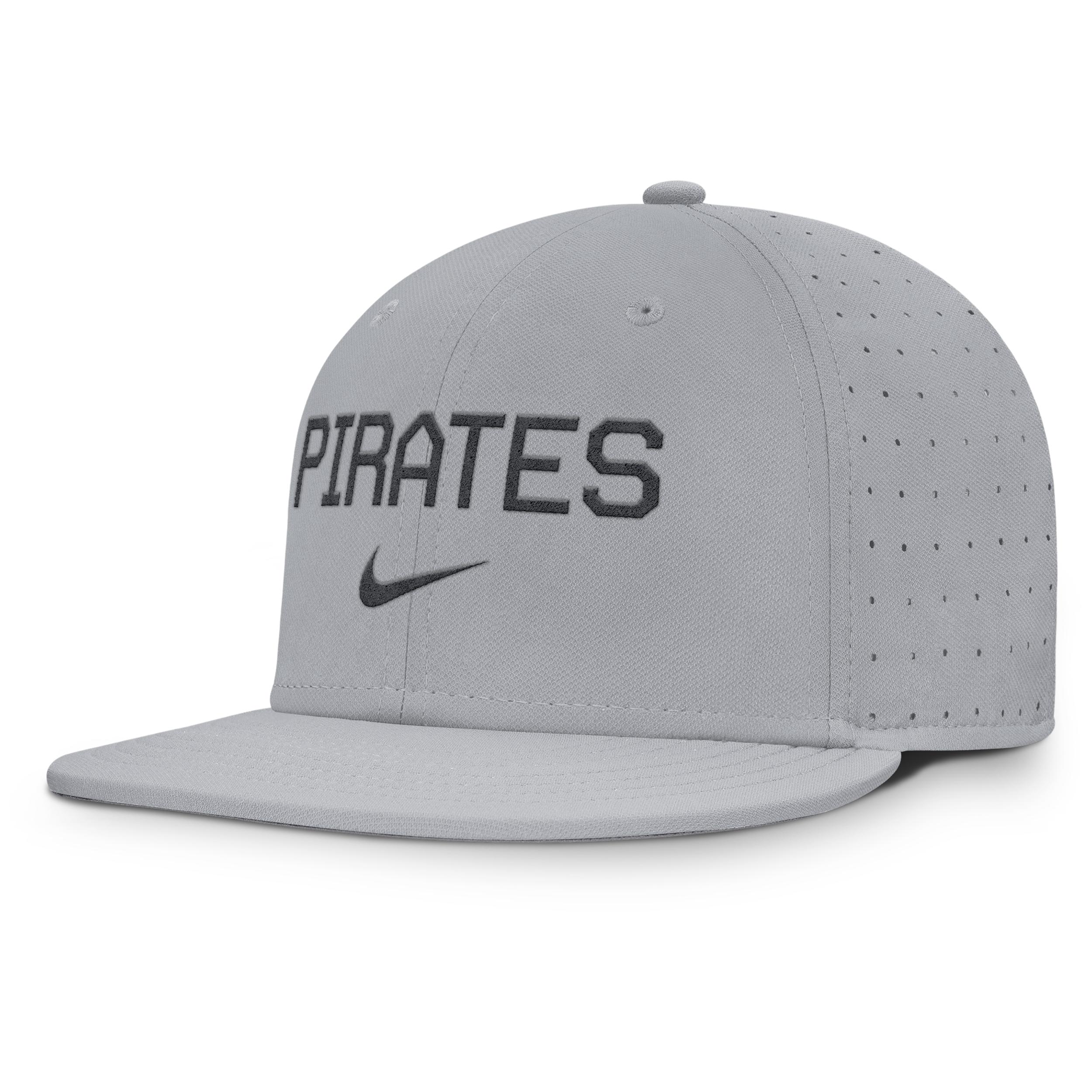 Pittsburgh Pirates True Men’s Nike AeroBill MLB Fitted Hat Product Image