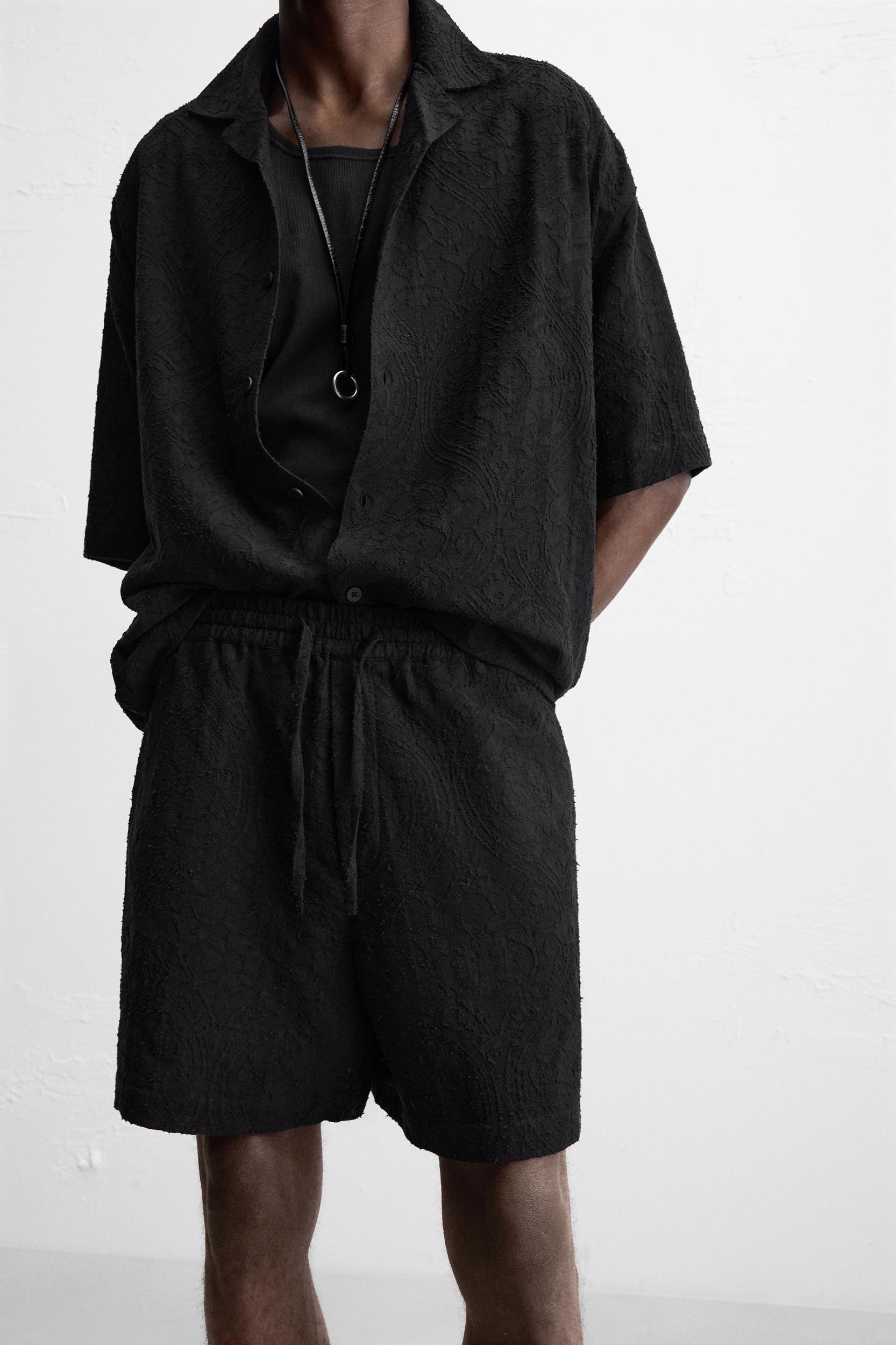 RELAXED FIT JACQUARD SHORTS Product Image