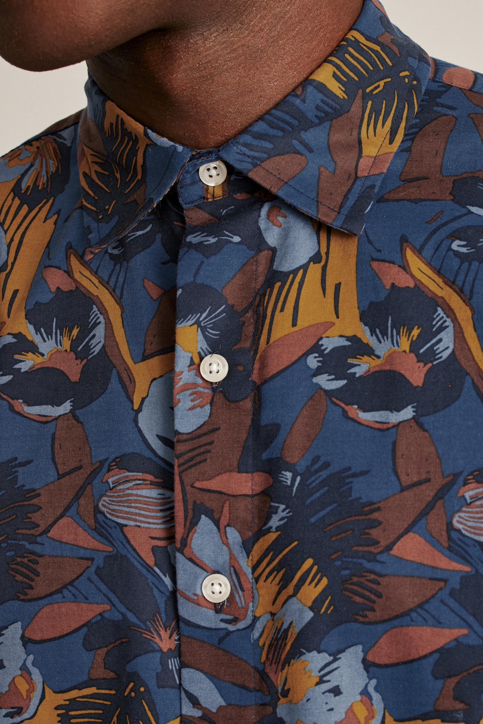 Riviera Short Sleeve Shirt Product Image