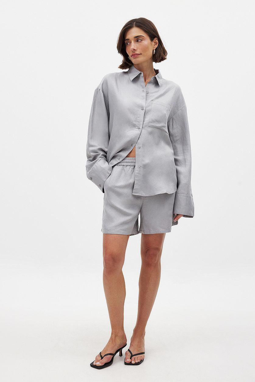 Viscose Blend Wide Mid Waist Shorts Product Image