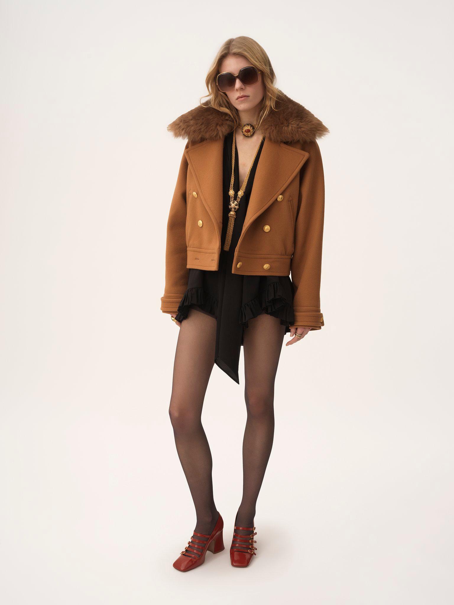 Short boxy double-breasted coat in soft wool Product Image