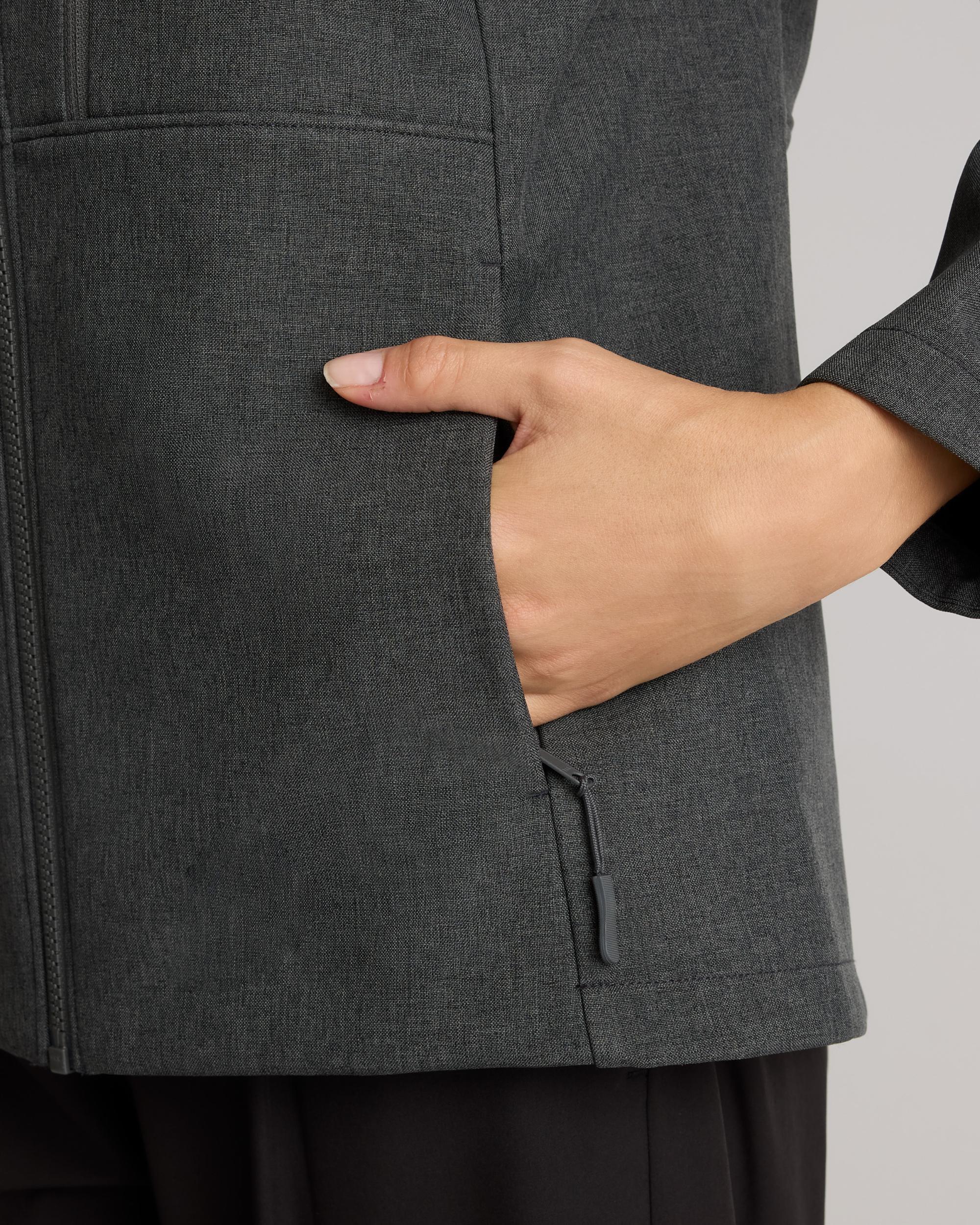 Quince | Women's Softshell Fleece-Lined Full-Zip Jacket Recycled Polyester Product Image