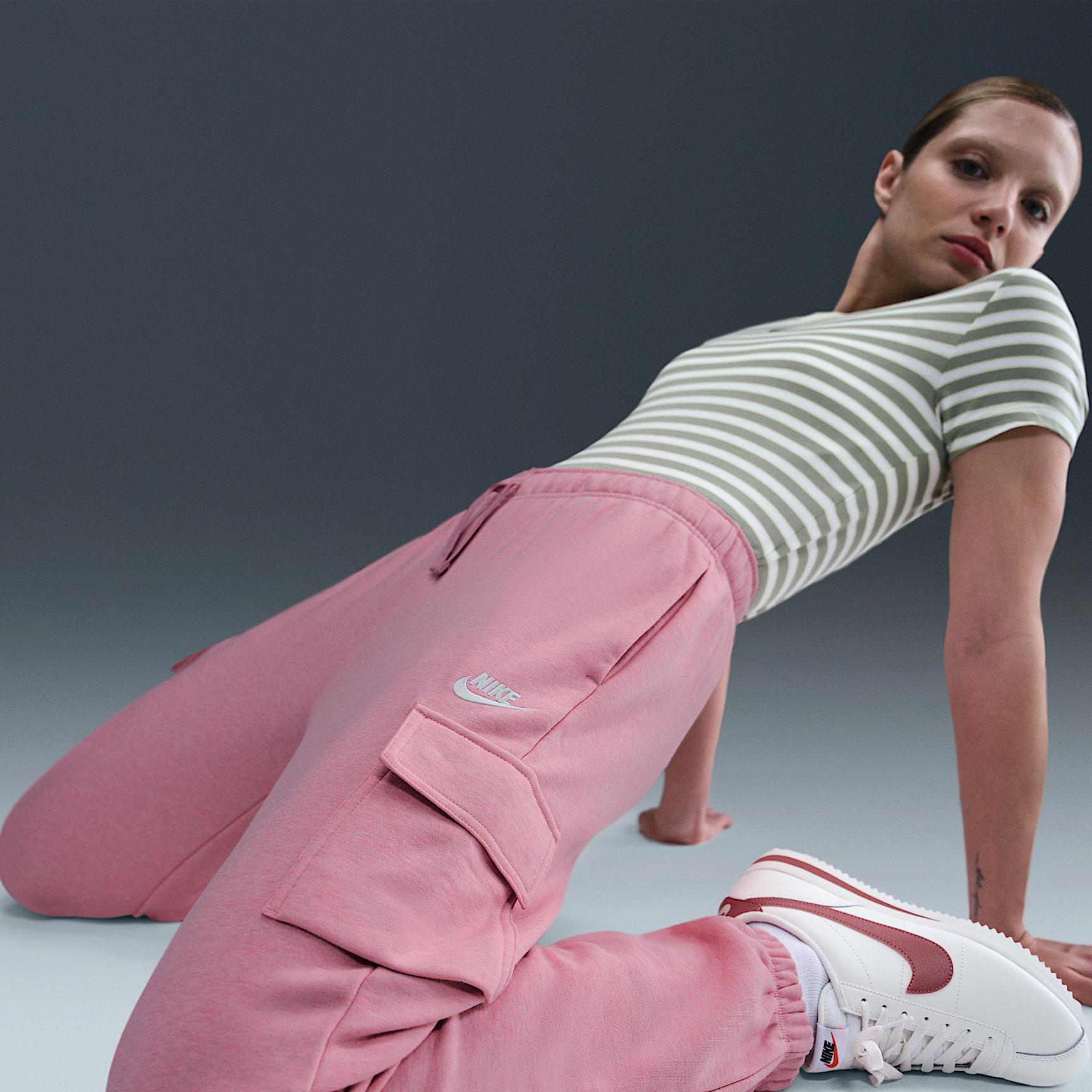 Women's Nike Sportswear Club Fleece Mid-Rise Oversized Cargo Sweatpants Product Image