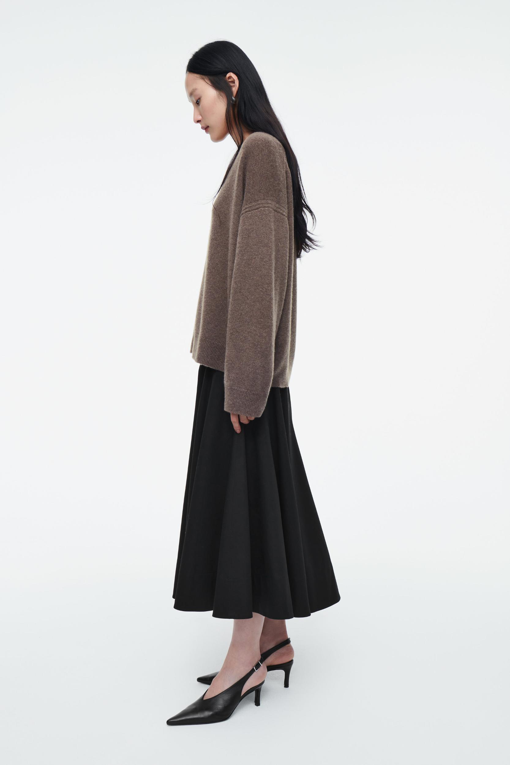PURE CASHMERE CARDIGAN Product Image
