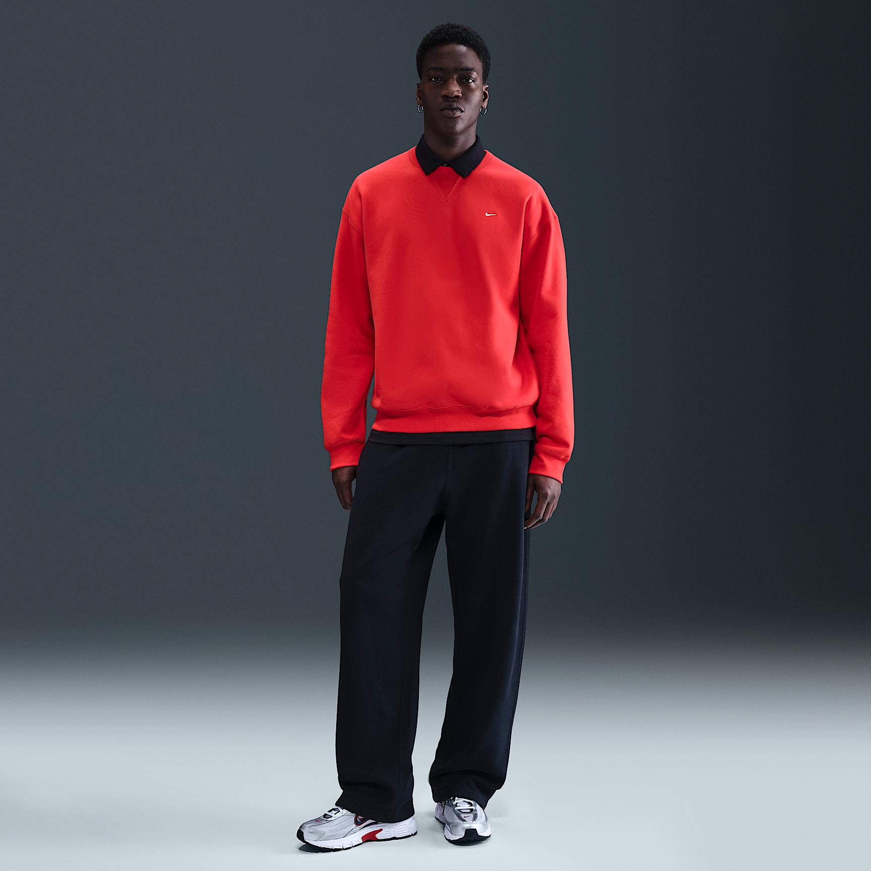 Nike Men's Solo Swoosh Fleece Crew Product Image