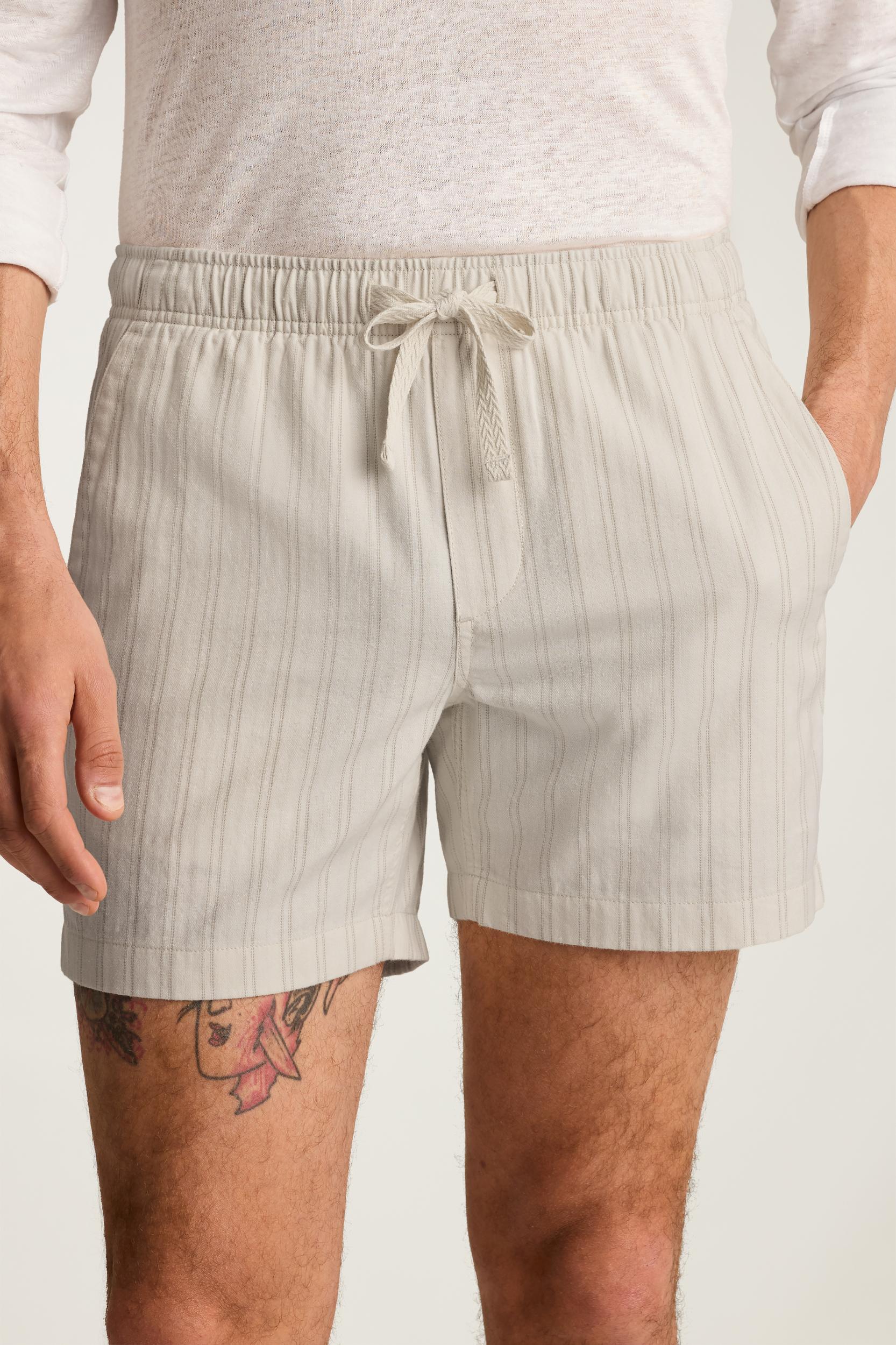 Nomad Short Product Image