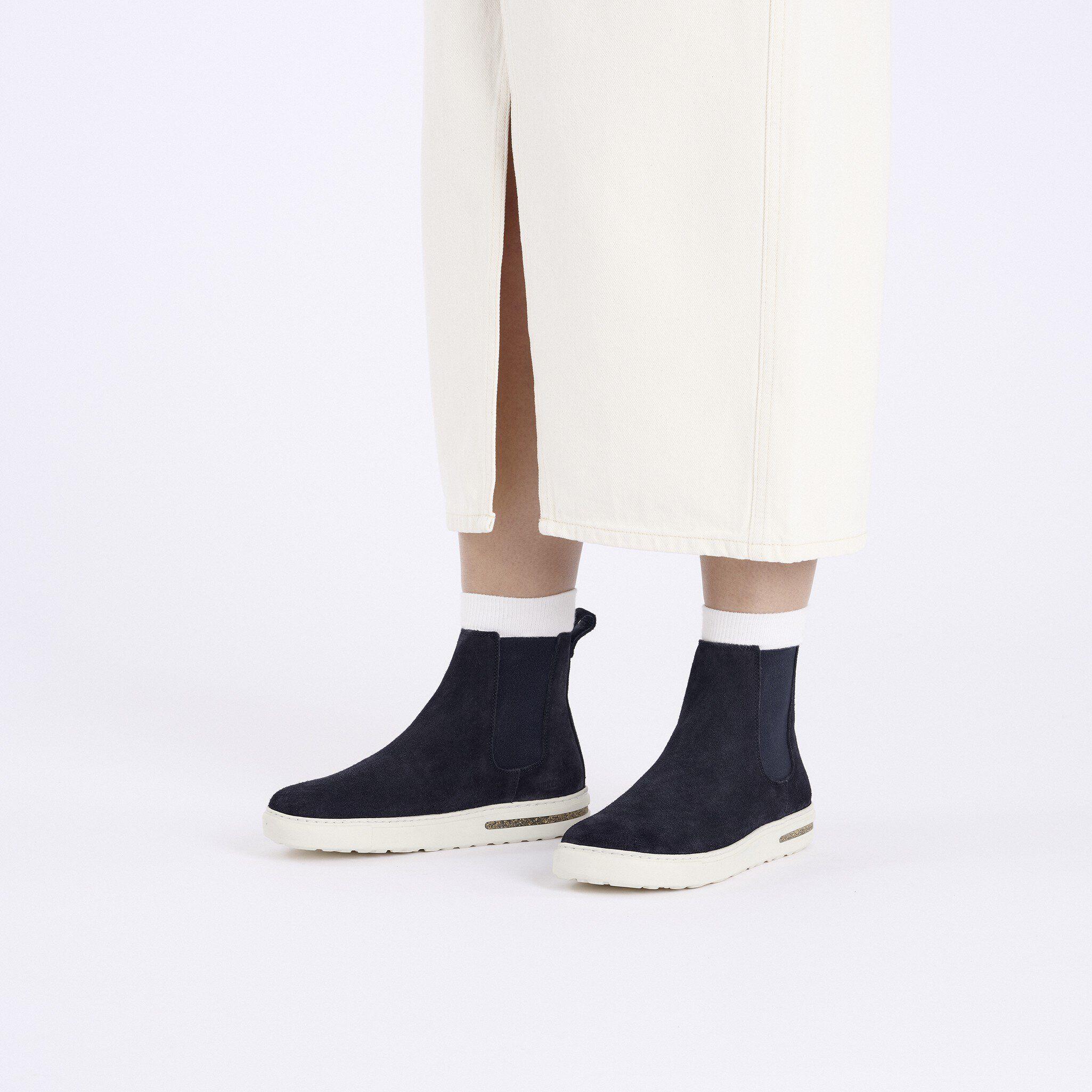 Bend Chelsea Suede Leather Product Image