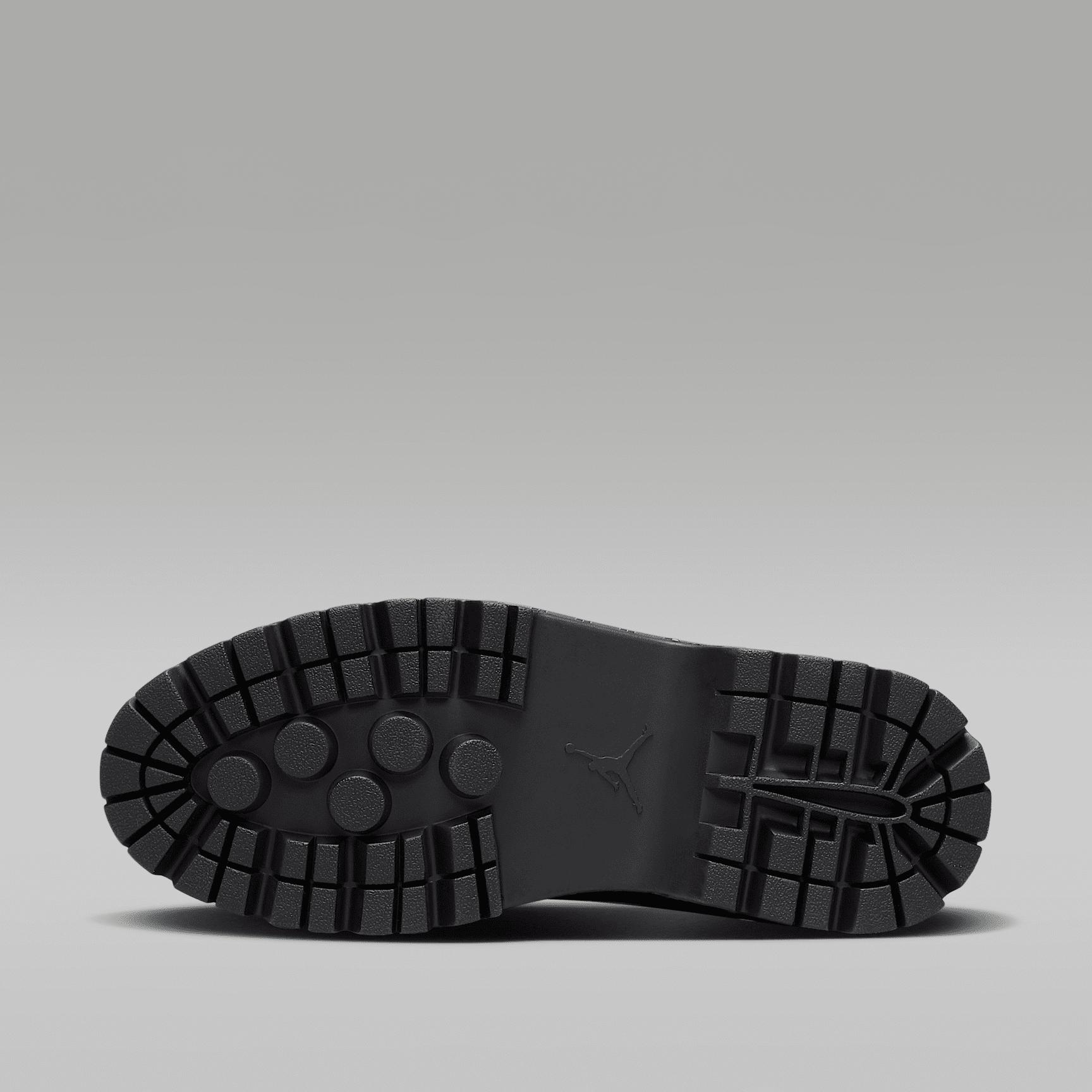 Womens Air Jordan 1 Brooklyn Boots | FJ5737-001 Product Image