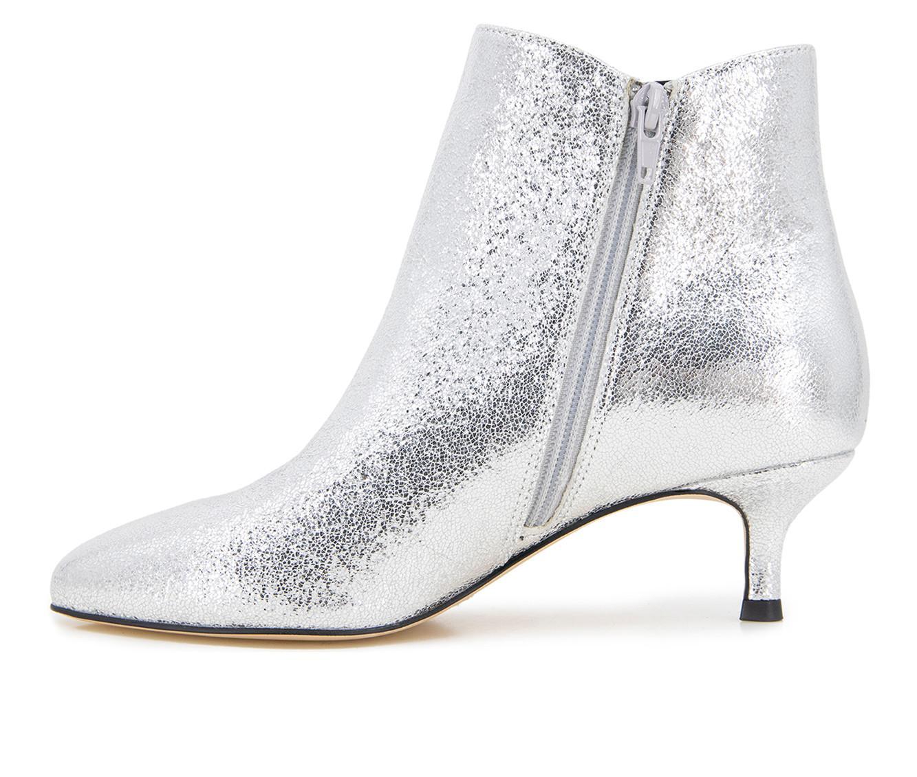 Women's XOXO Kyrie Booties Product Image