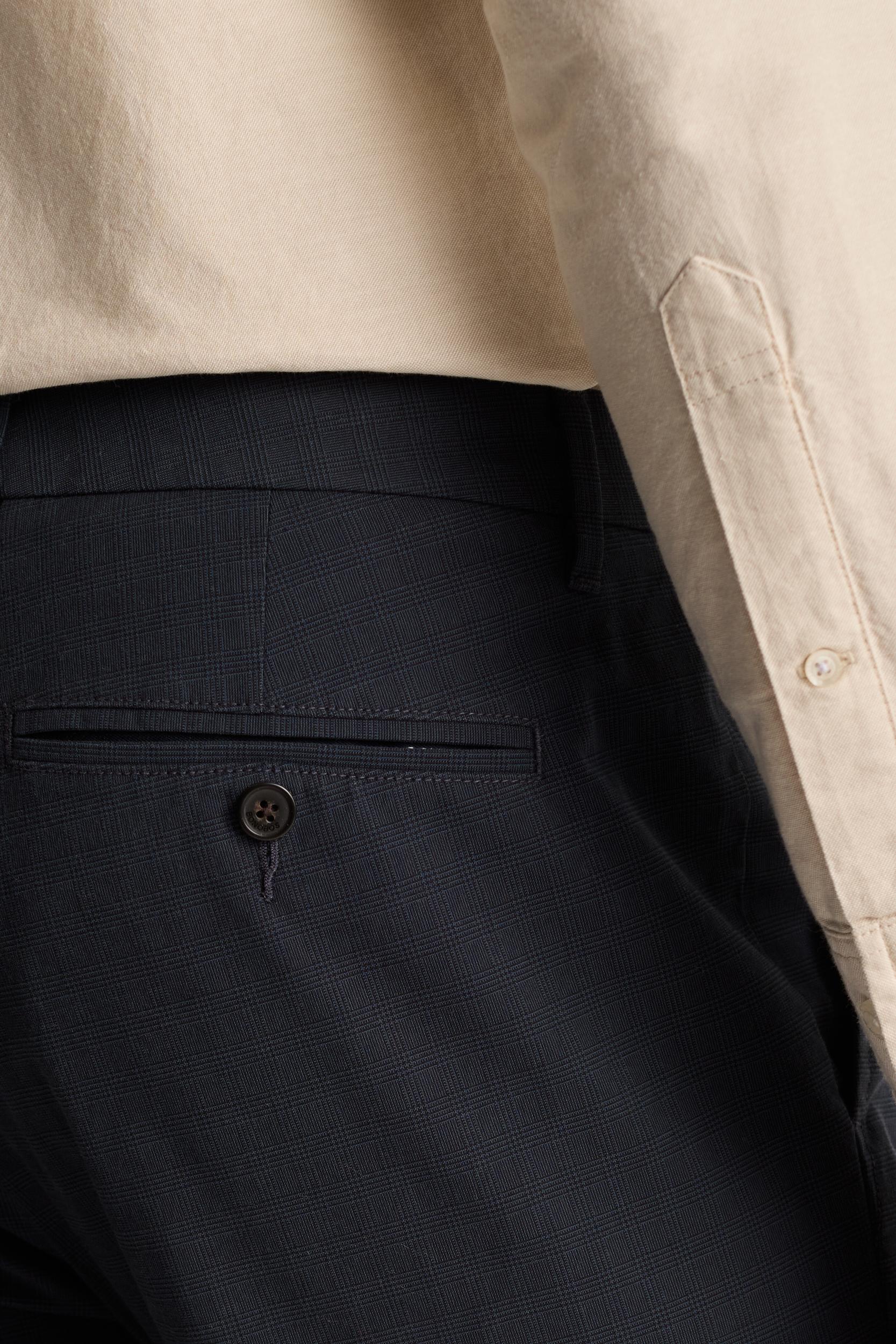 Weekday Warrior Dress Pants Product Image