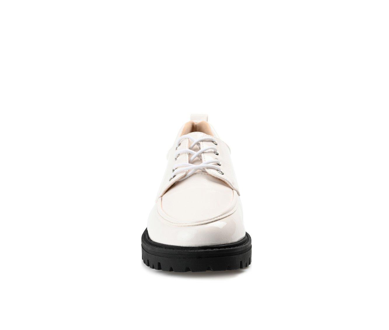 Women's Journee Collection Zina Lugged Oxfords Product Image