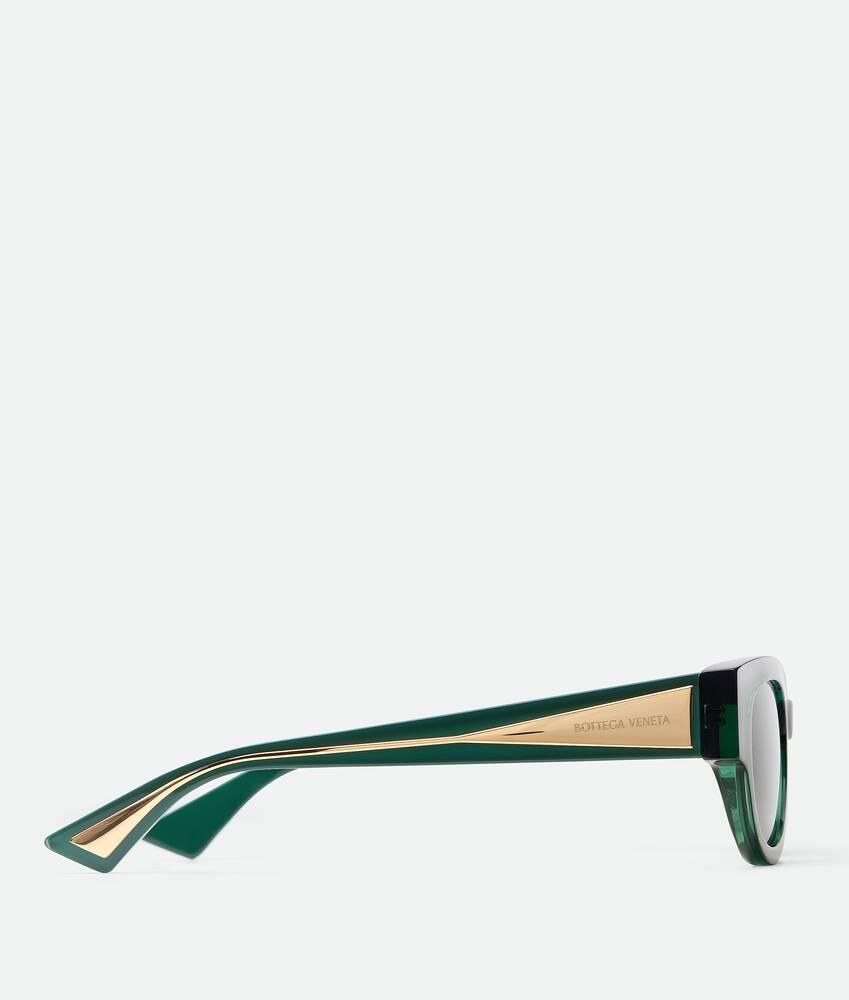 Women's Tri-Fold Square Sunglasses in Green/green Product Image