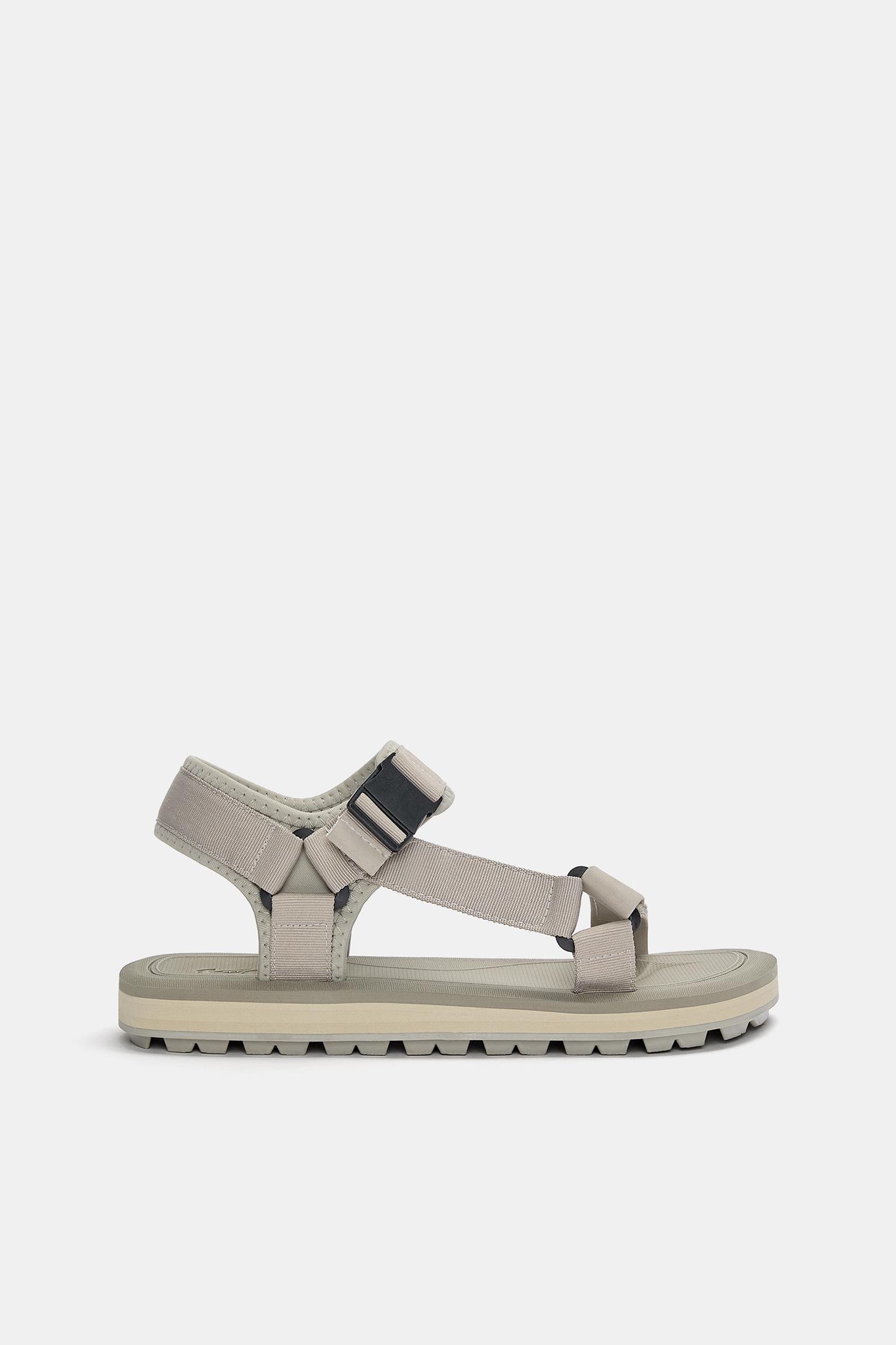 Strappy sandals Product Image