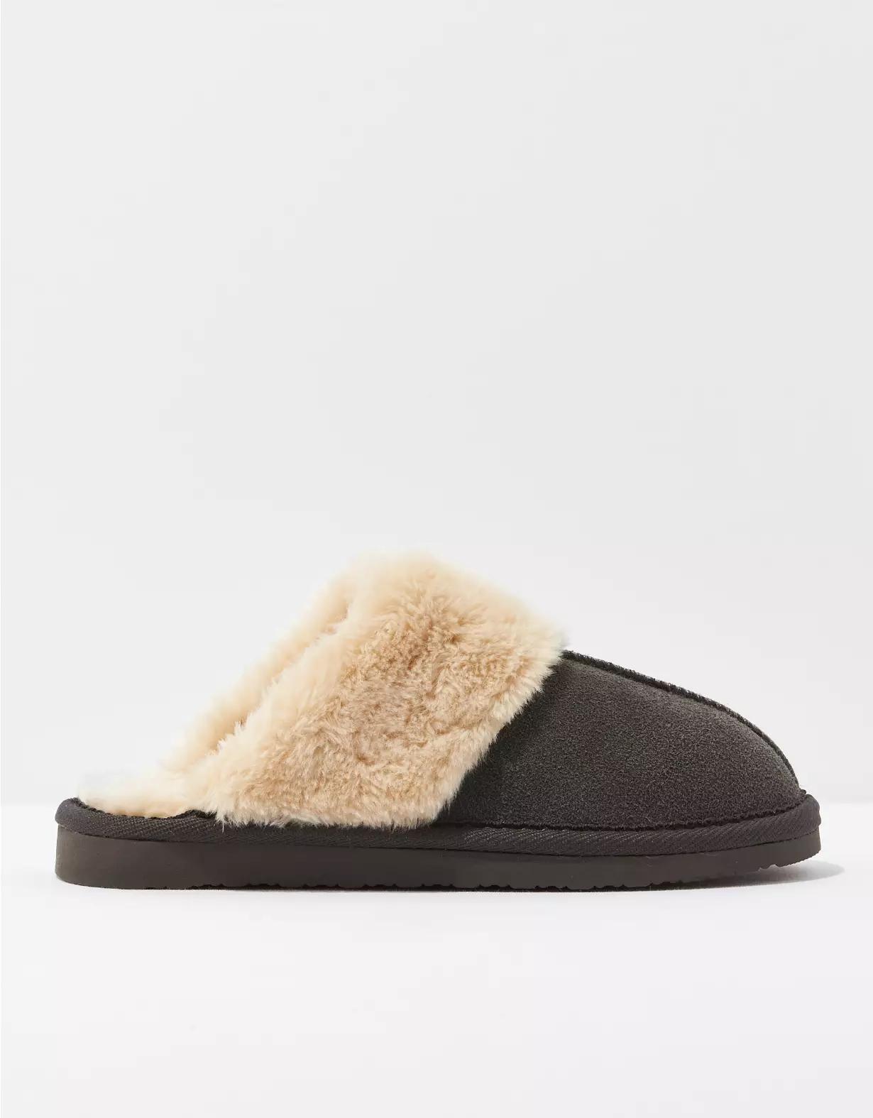 Minnetonka Women's Chesney Scuff Slipper Product Image