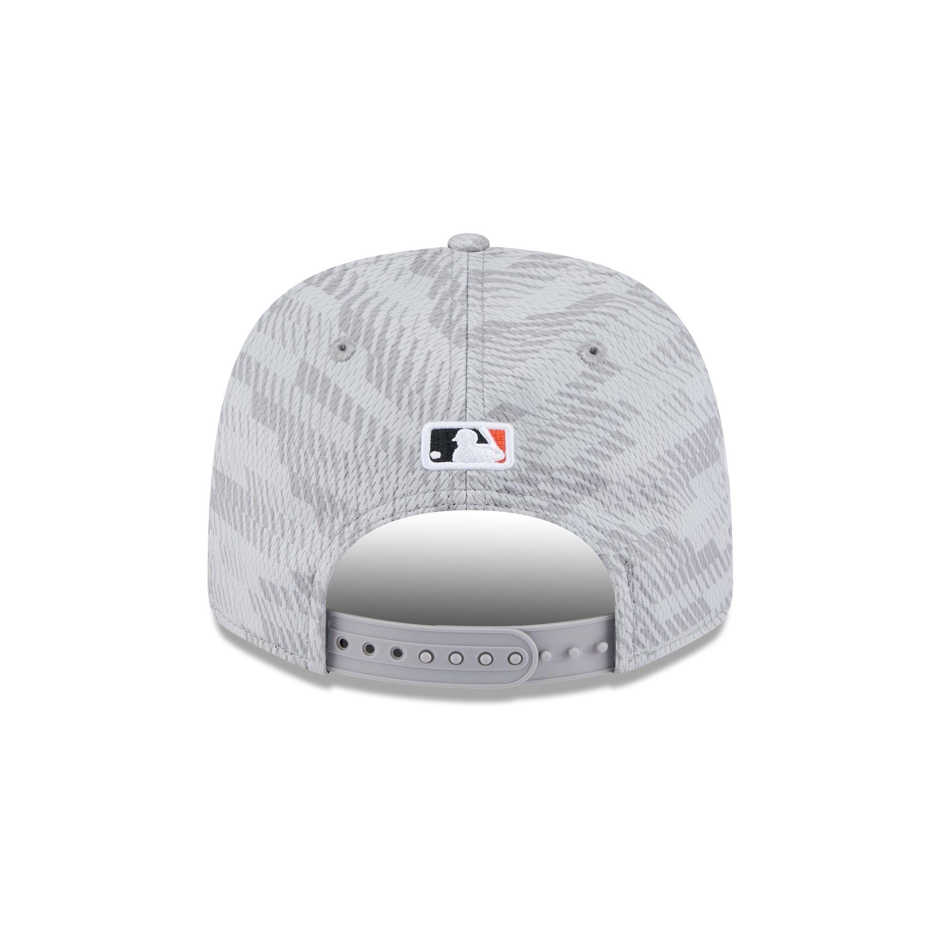 Baltimore Orioles 2025 Clubhouse Gray 9SEVENTY Stretch-Snap Hat Male Product Image