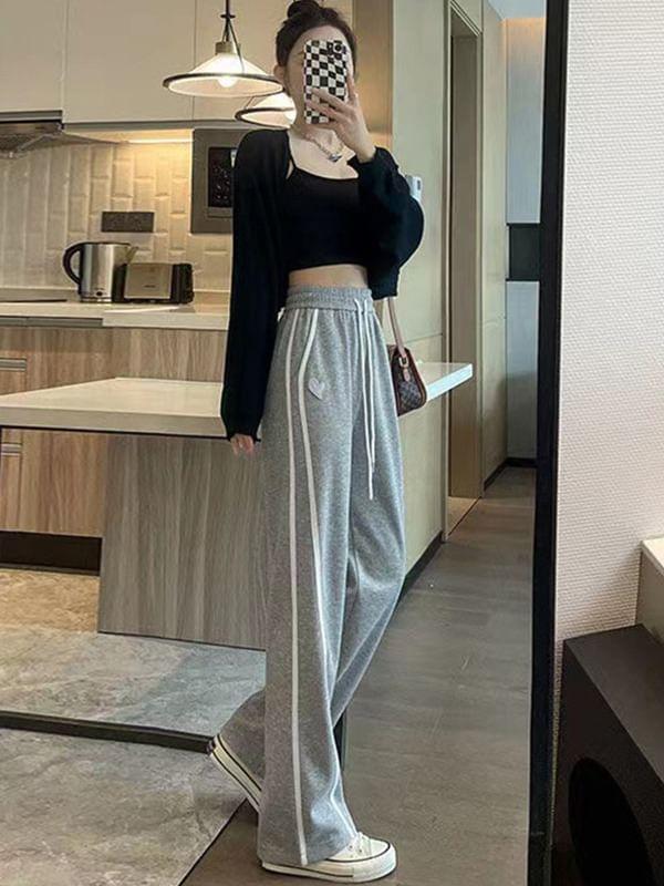 High Waist Heart Embroidered Striped Straight-Fit Wide-Leg Sweatpants Product Image