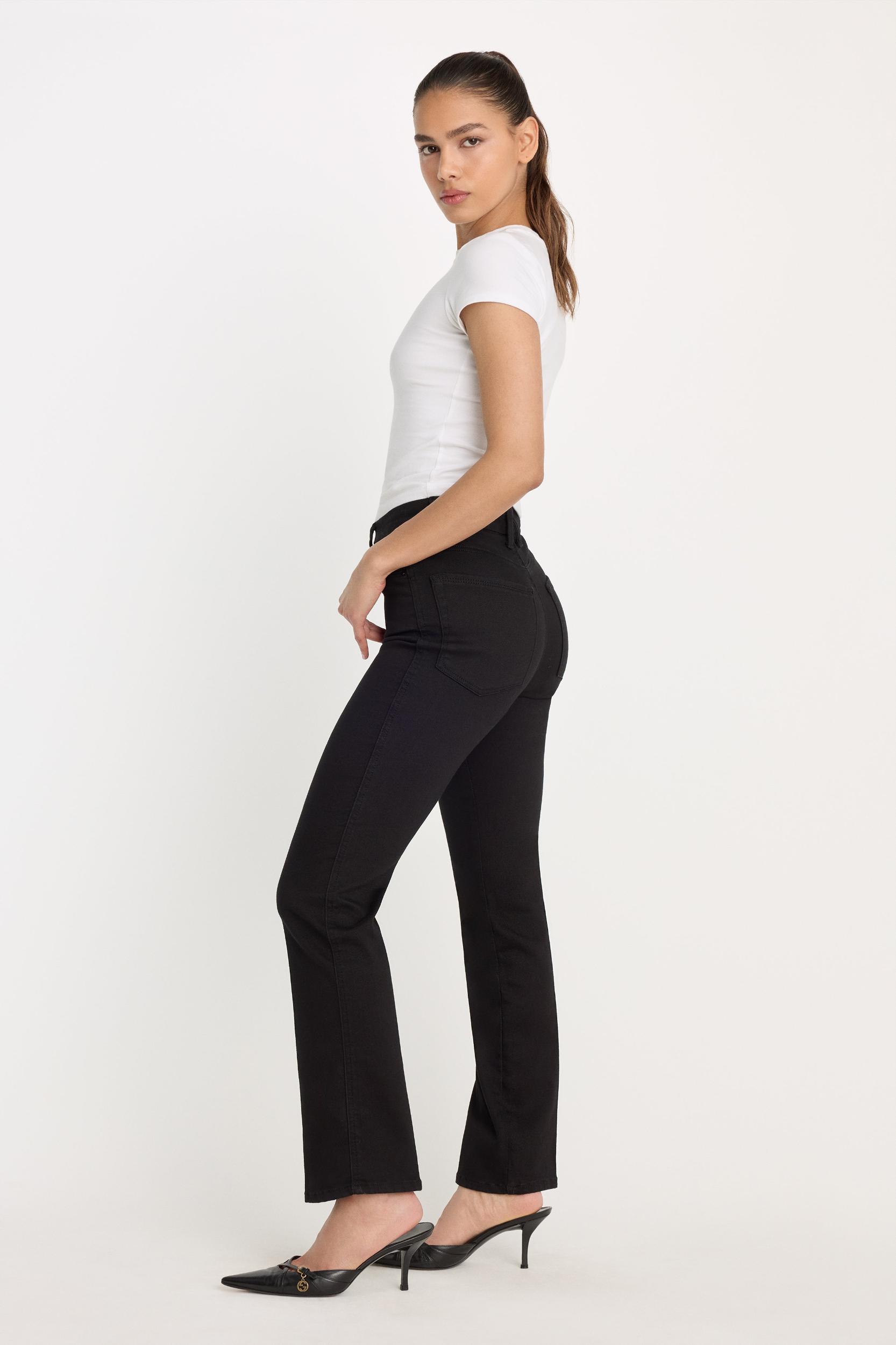 GOOD CURVE STRAIGHT NEVER FADE JEANS | BLACK001 Product Image