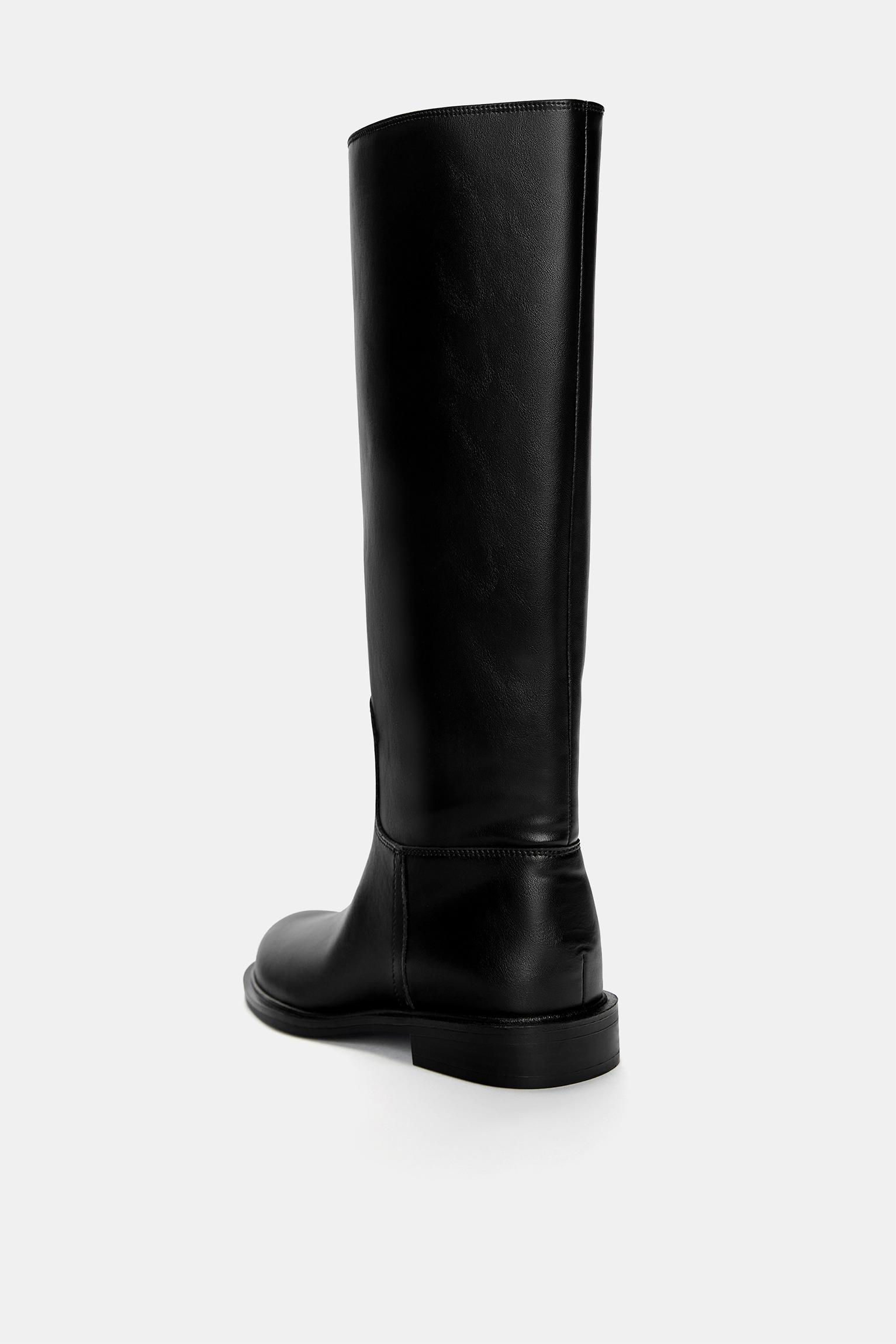 Flat knee-high boots Product Image