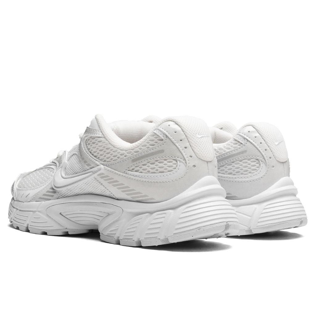 Women's V5 Runner - White/Black/Metallic Silver Female Product Image