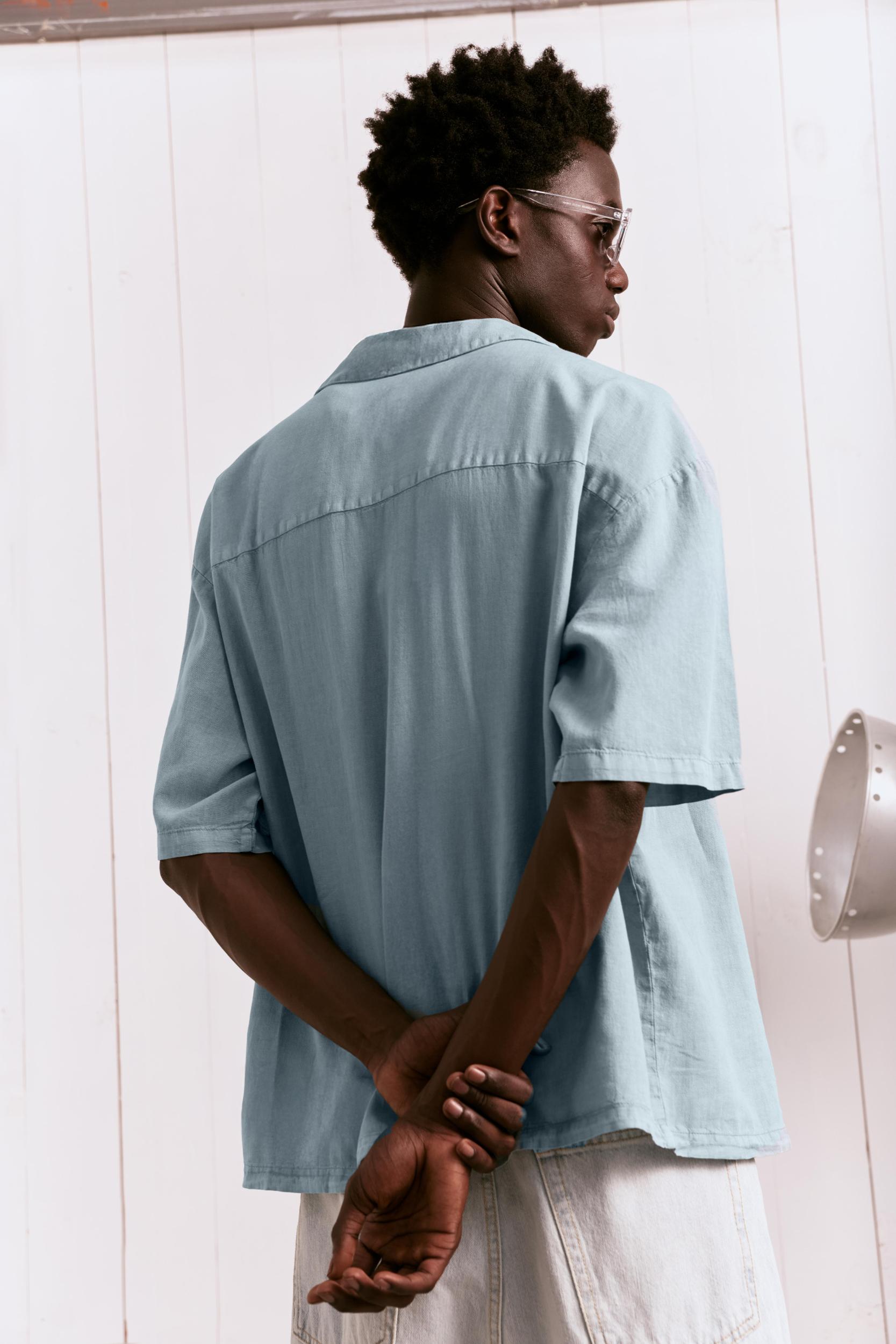 Short sleeve linen blend shirt Product Image