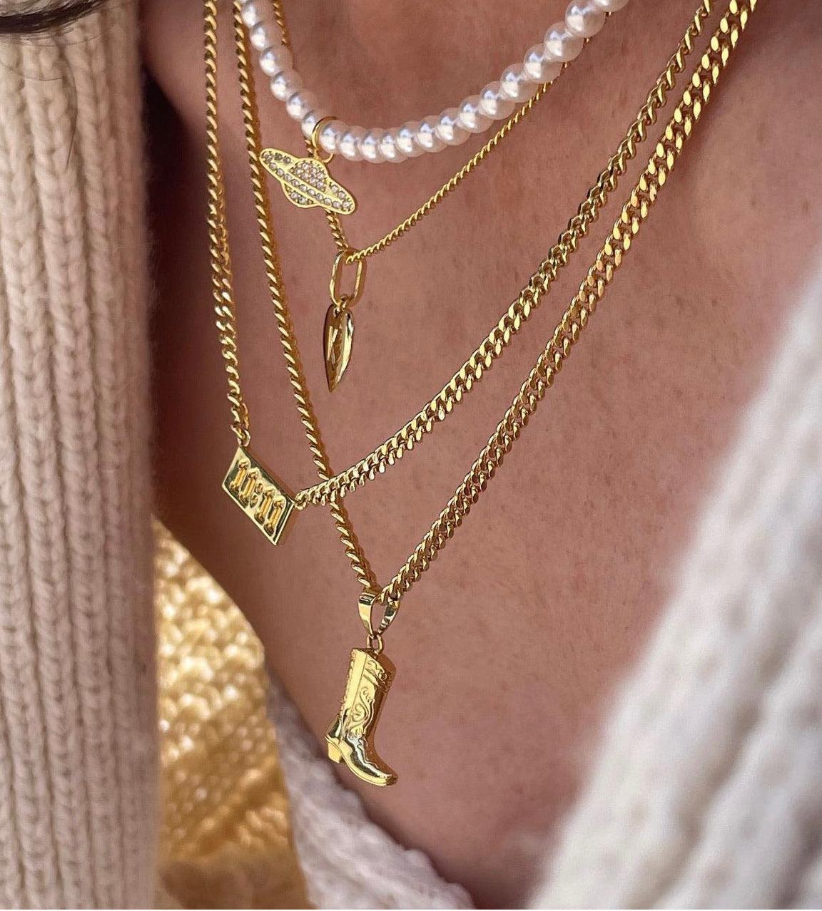 Western Wednesday Necklace Product Image