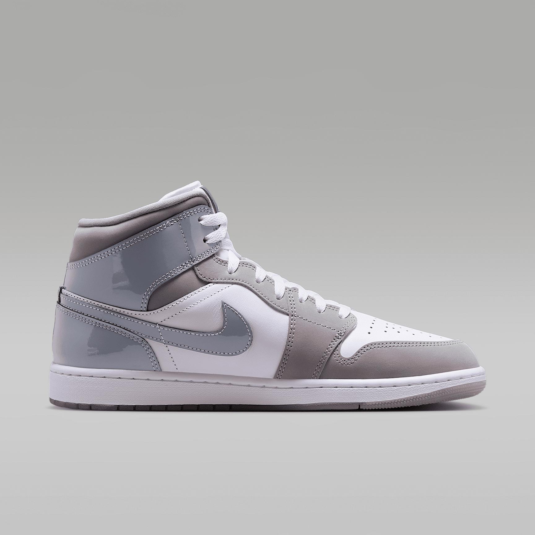 Mens Air Retro 1 Mid SE Casual Shoes Product Image
