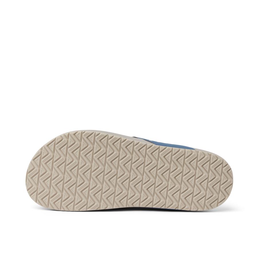 The Raglan Male Product Image