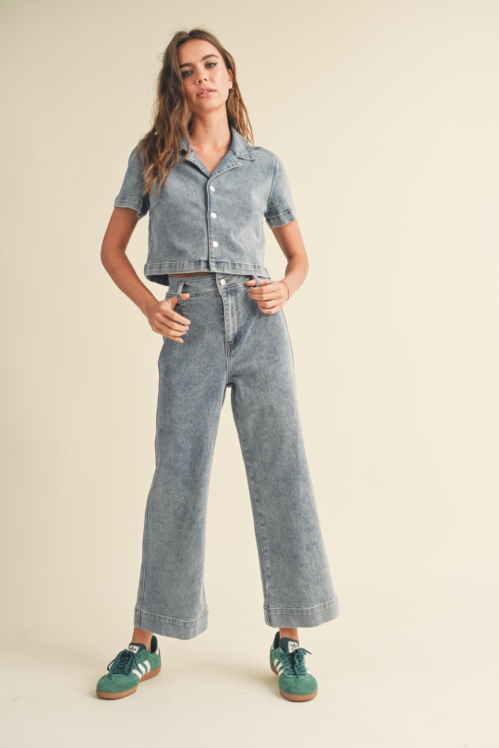 Washed Denim Crop Pants Product Image