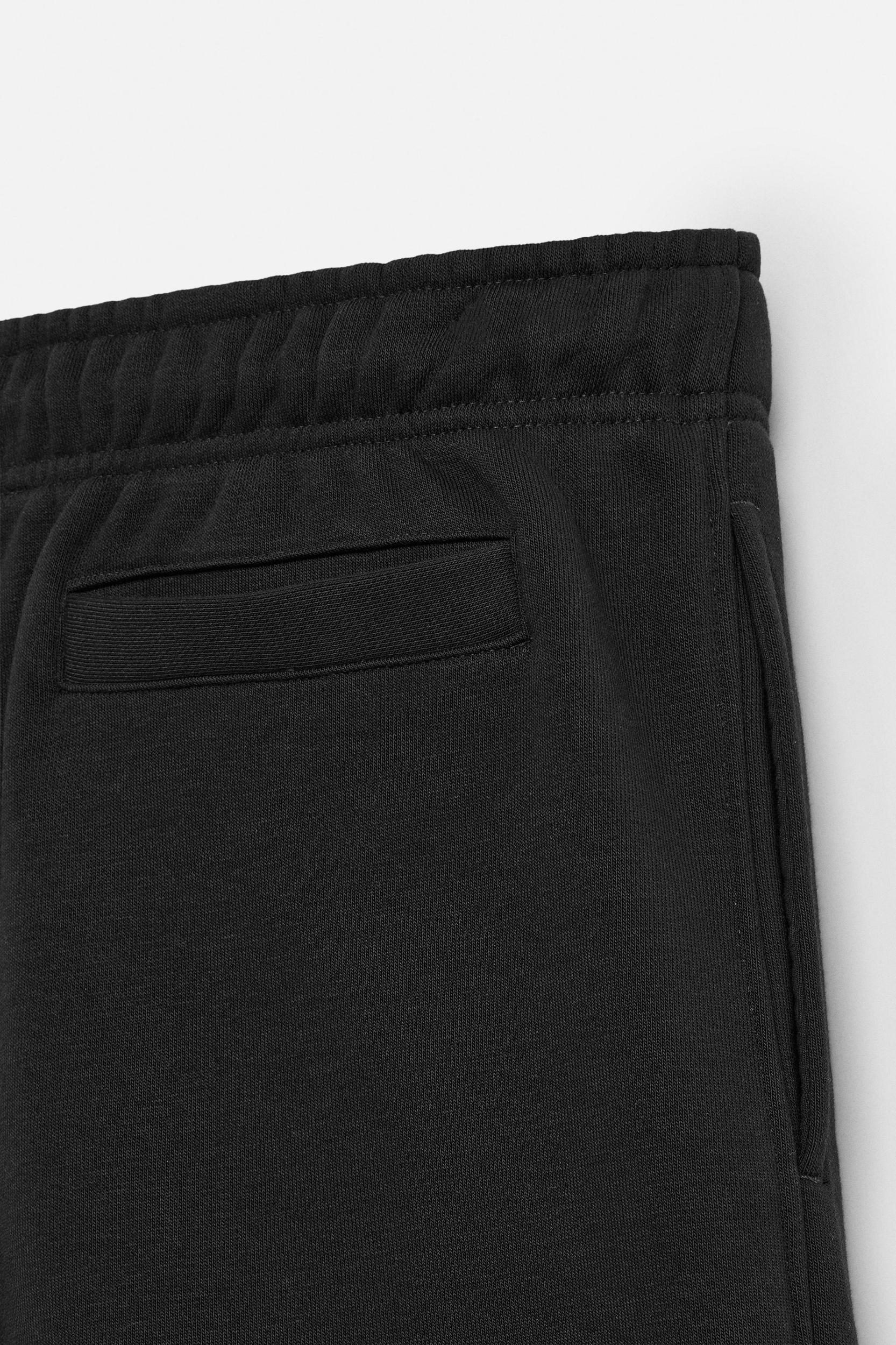 SEAMED JOGGING SHORTS Product Image