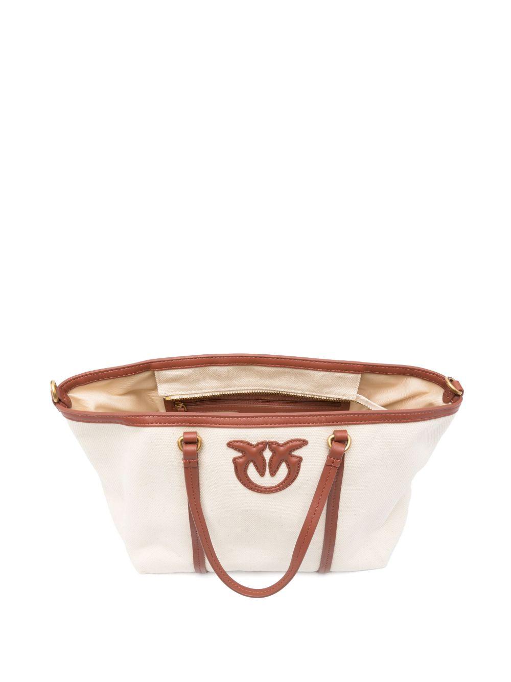 large Love One tote bag Product Image