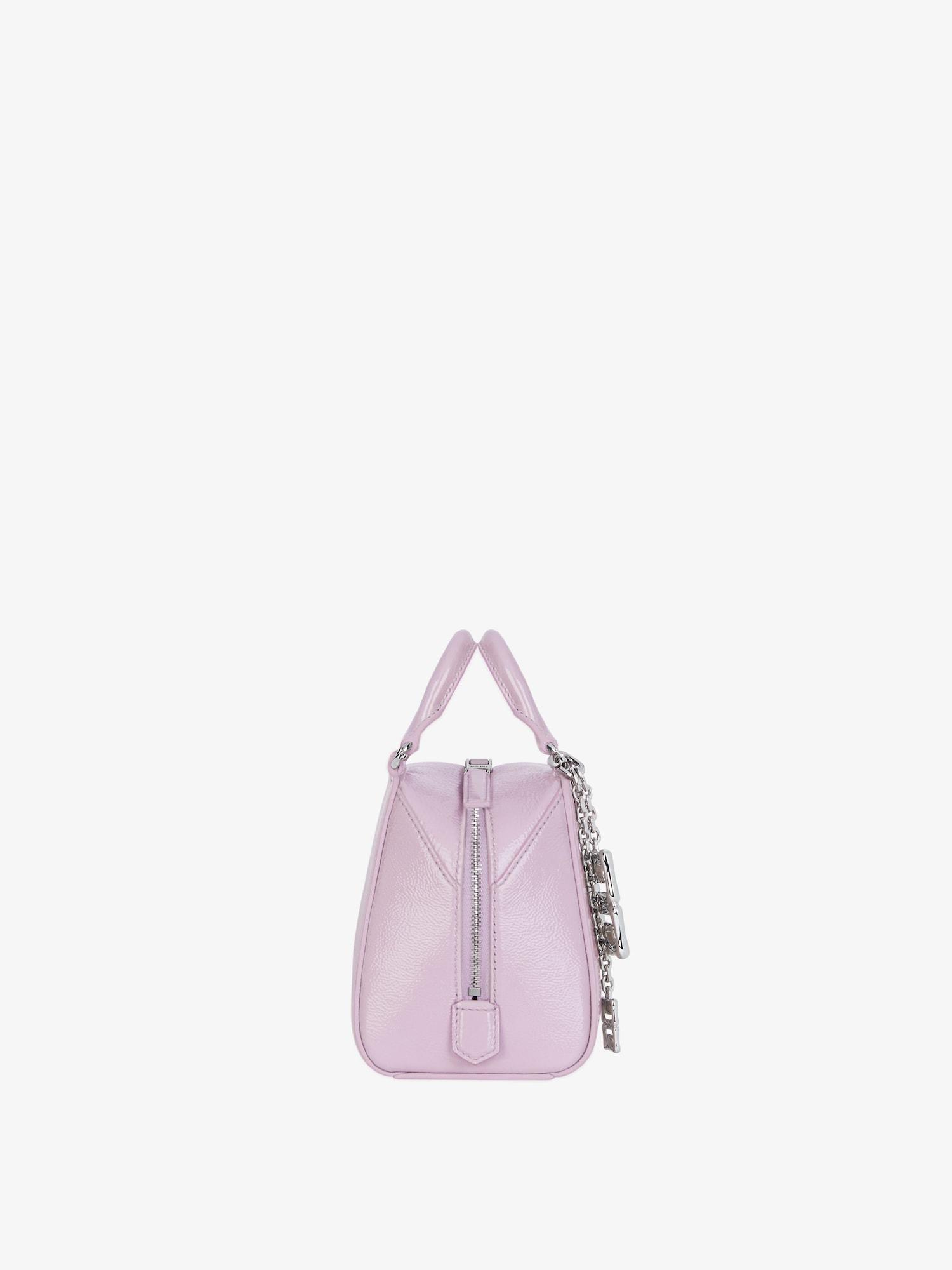 Nano Antigona Cube bag in patent leather with charm Product Image