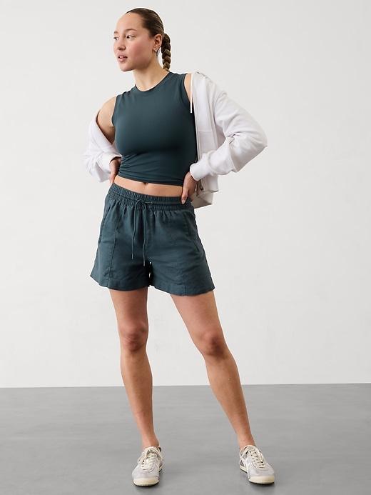 Retreat Linen Mid Rise Short Product Image