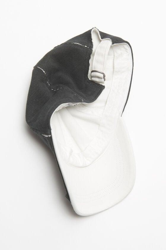 Logo stamp cap Product Image