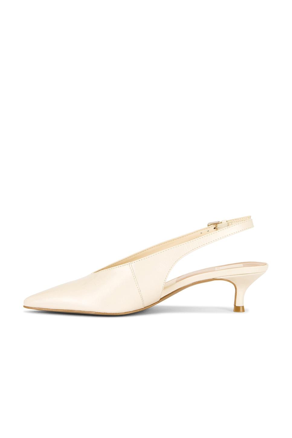 Alenna Pump Dolce Vita Product Image