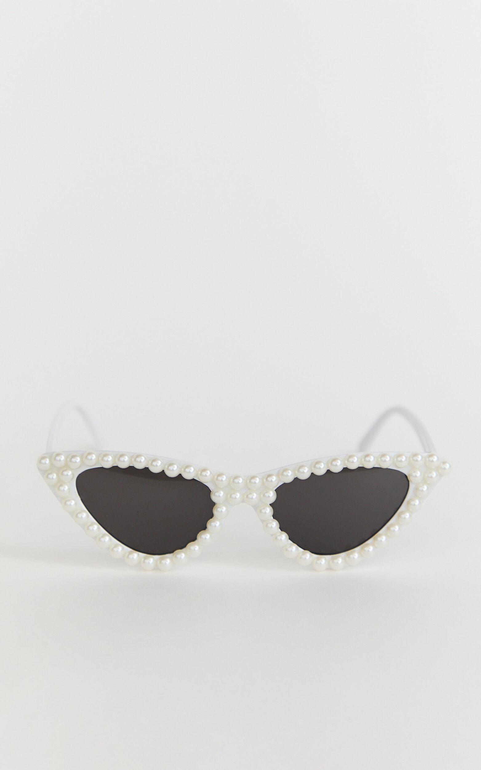 Harriet Sunglasses - Pearl Cat Eye Sunglasses in White Product Image