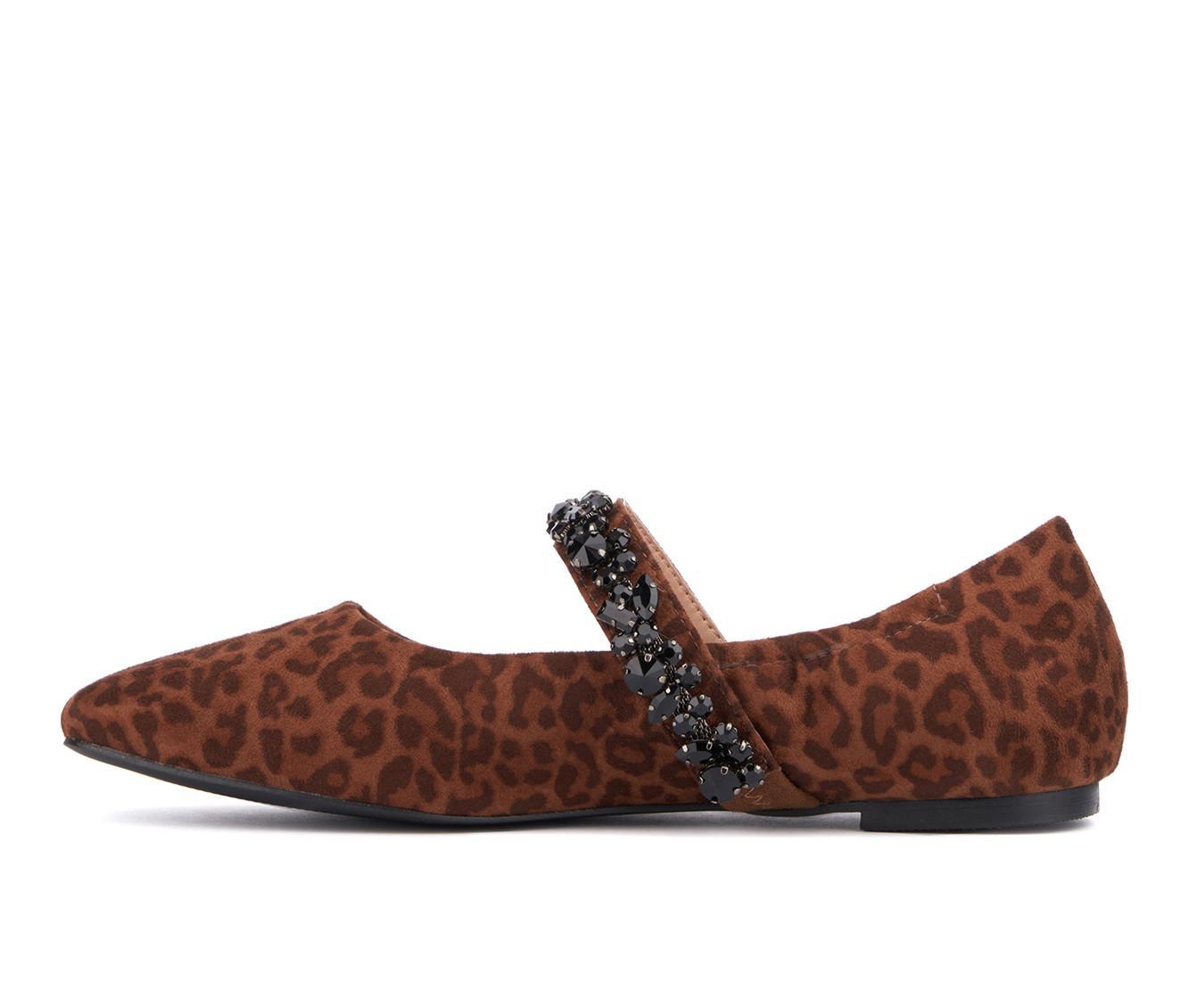 Women's New York and Company Paxley Flats Product Image