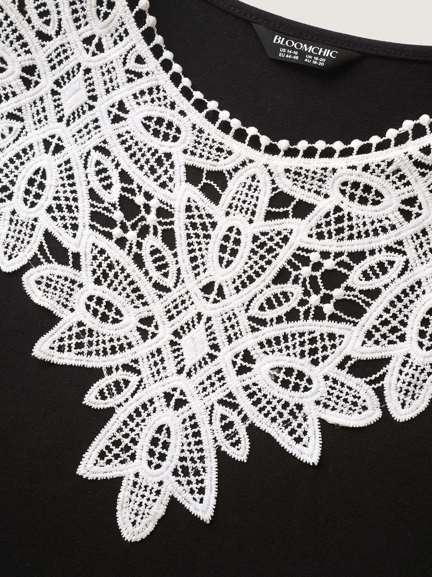 Lace Neckline Color Contrast Sweatshirt Female Product Image