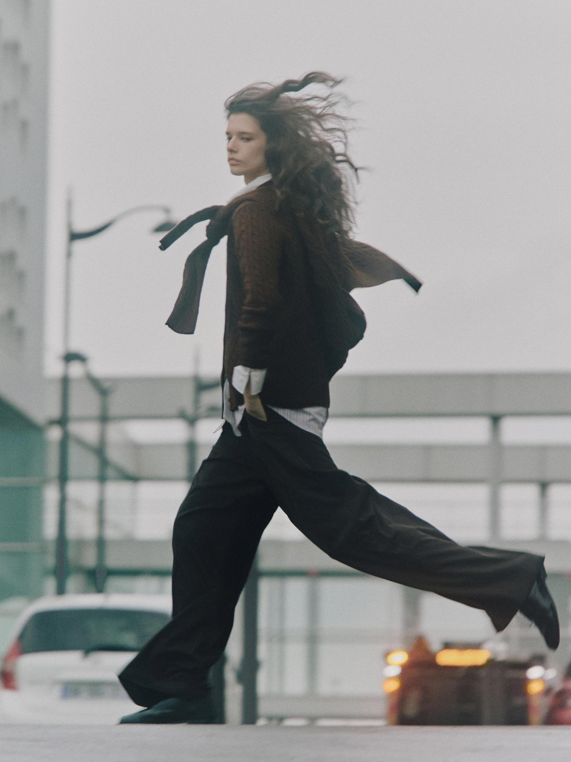 Darted wide-leg trousers Product Image