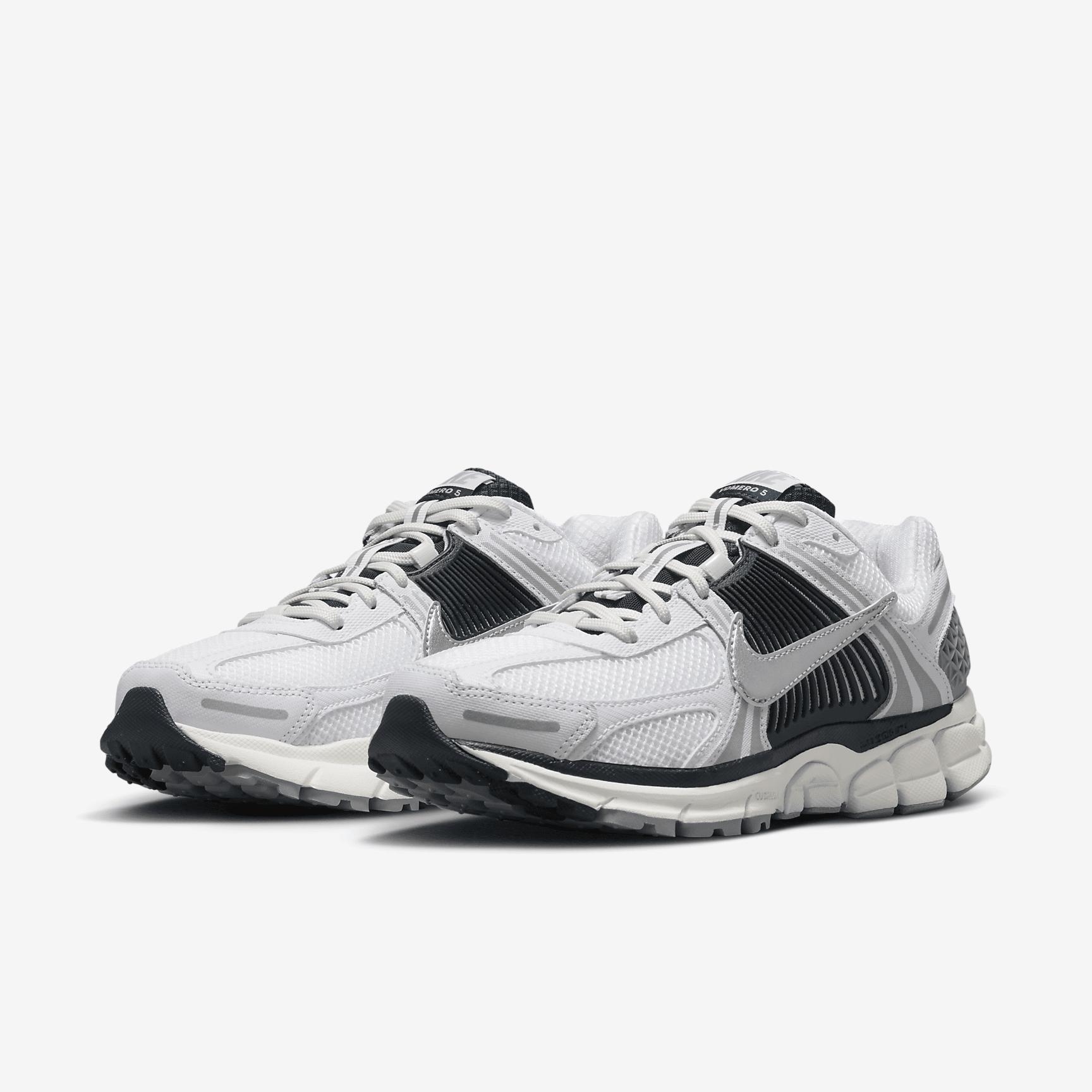 Nike Zoom Vomero 5 Women's Shoes Product Image