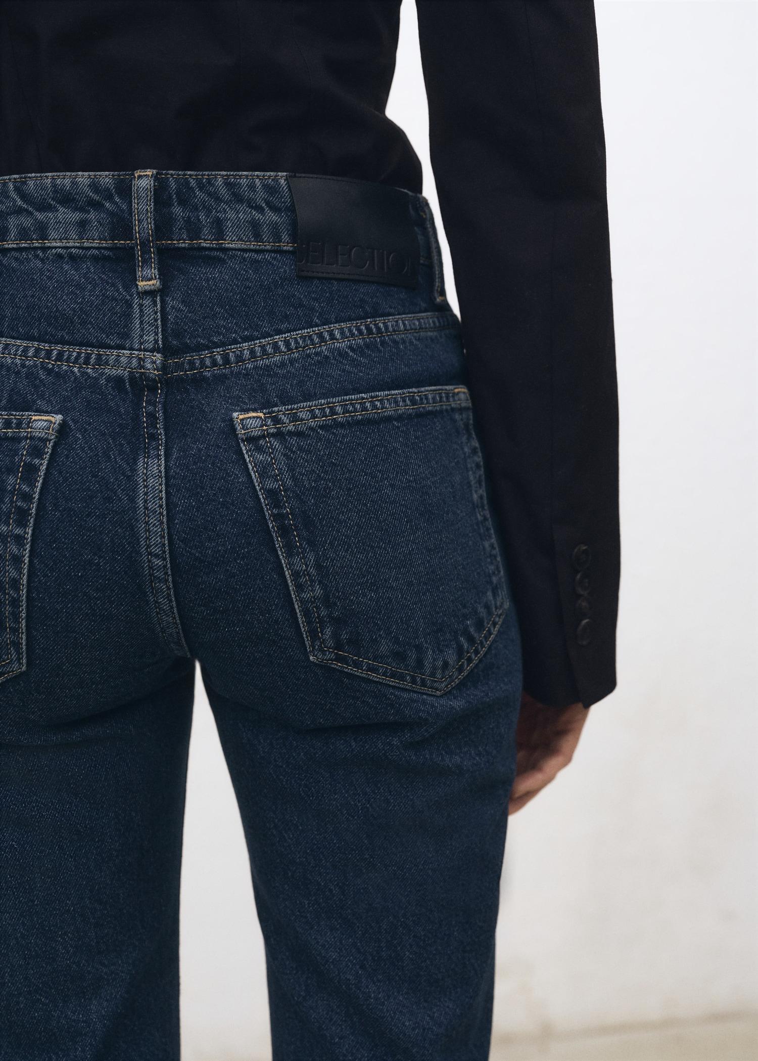 High-waist flared jeans - Women | MANGO USA Product Image